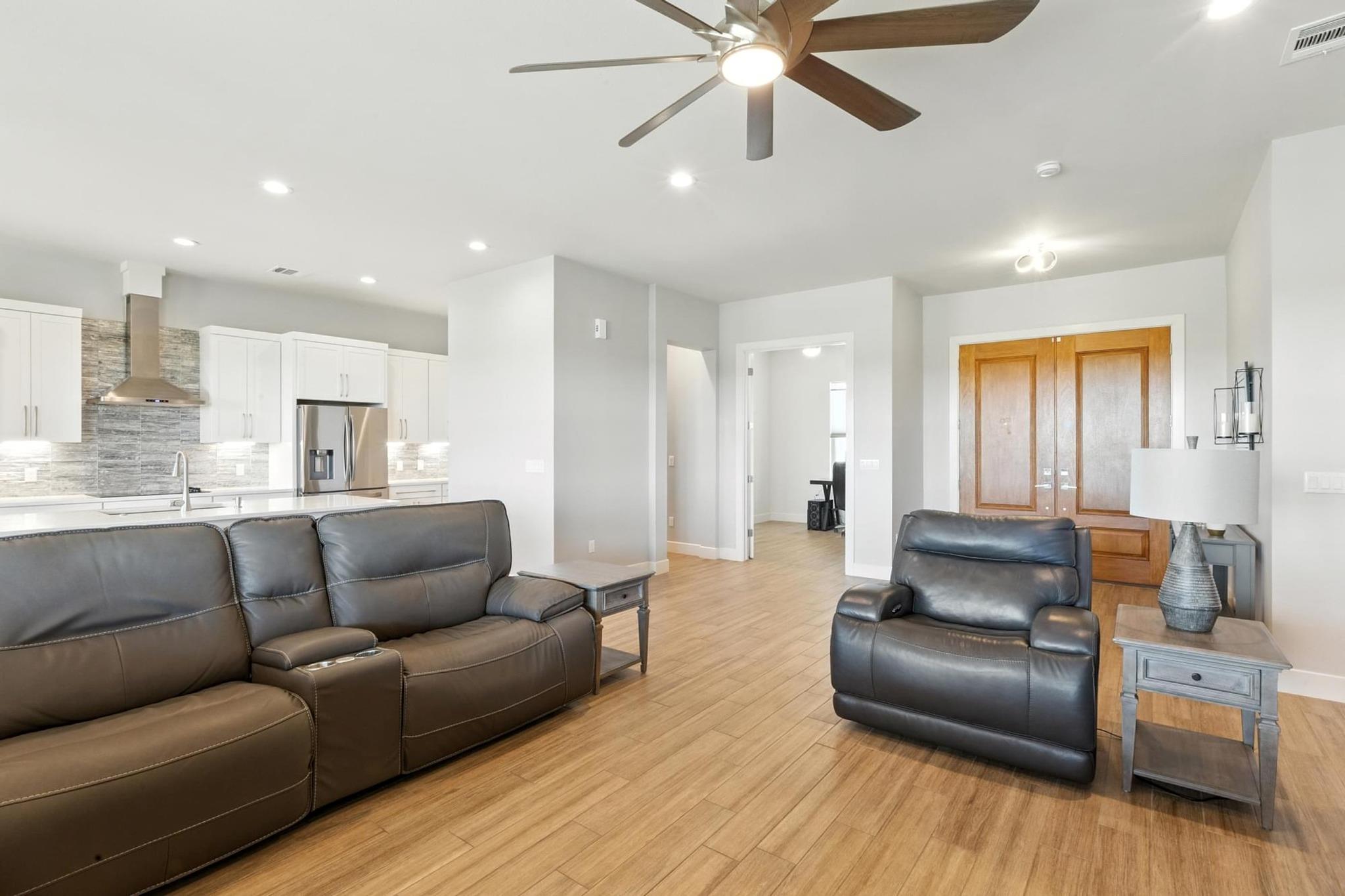 450 Peck St, Kyle, TX 78640