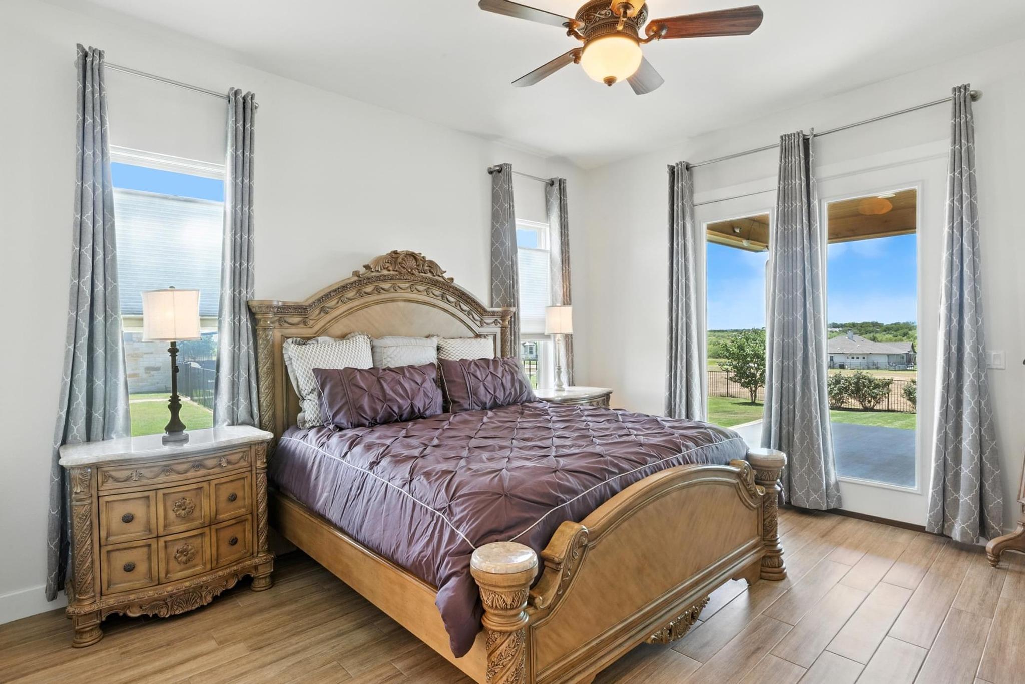 450 Peck St, Kyle, TX 78640