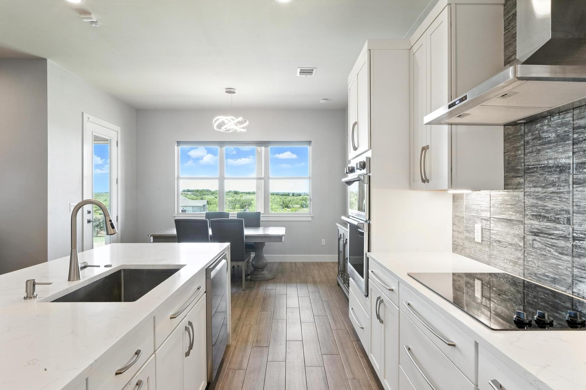 450 Peck St, Kyle, TX 78640