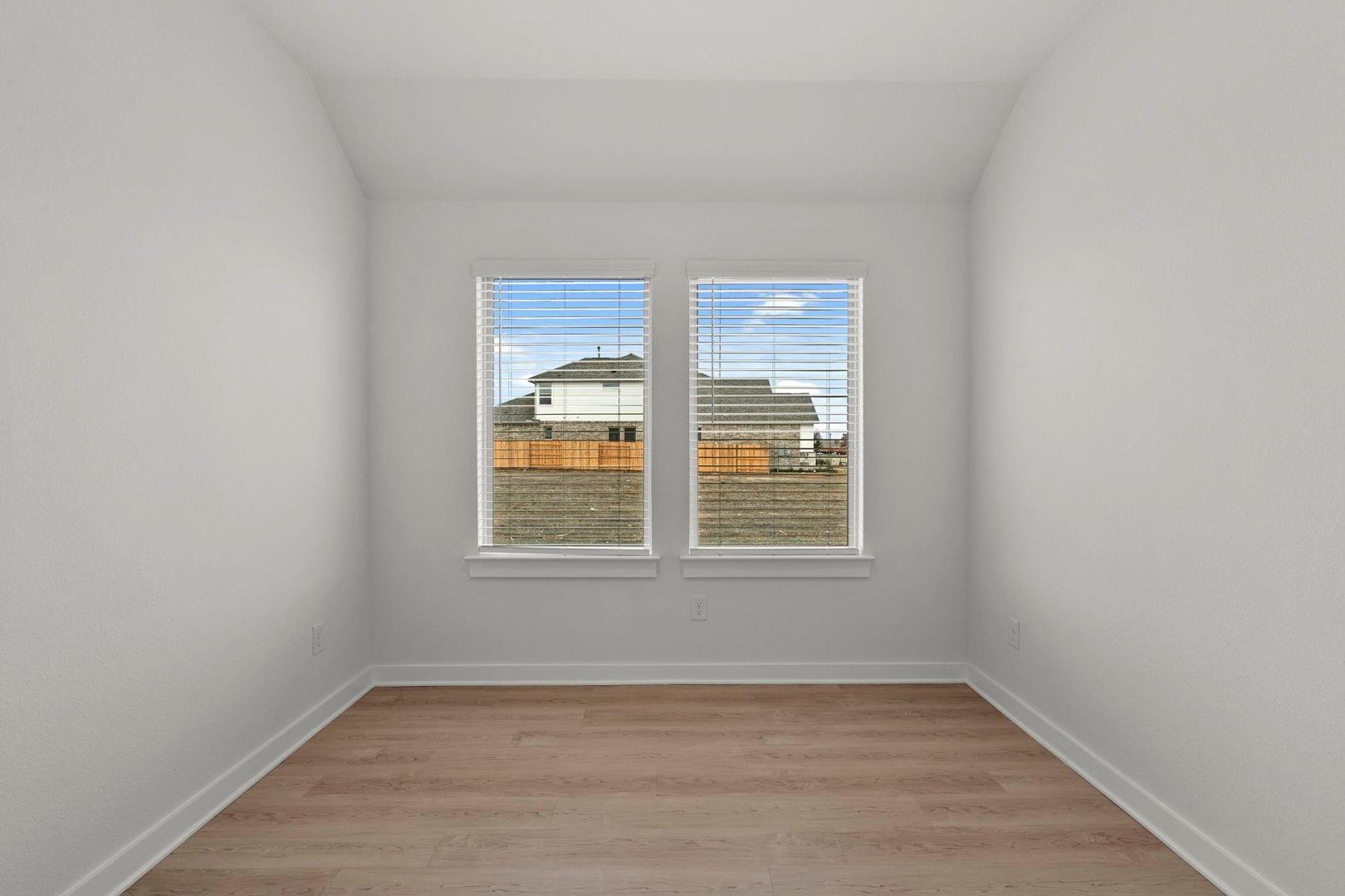 290 Bloomington Loop, Hutto, TX 78634