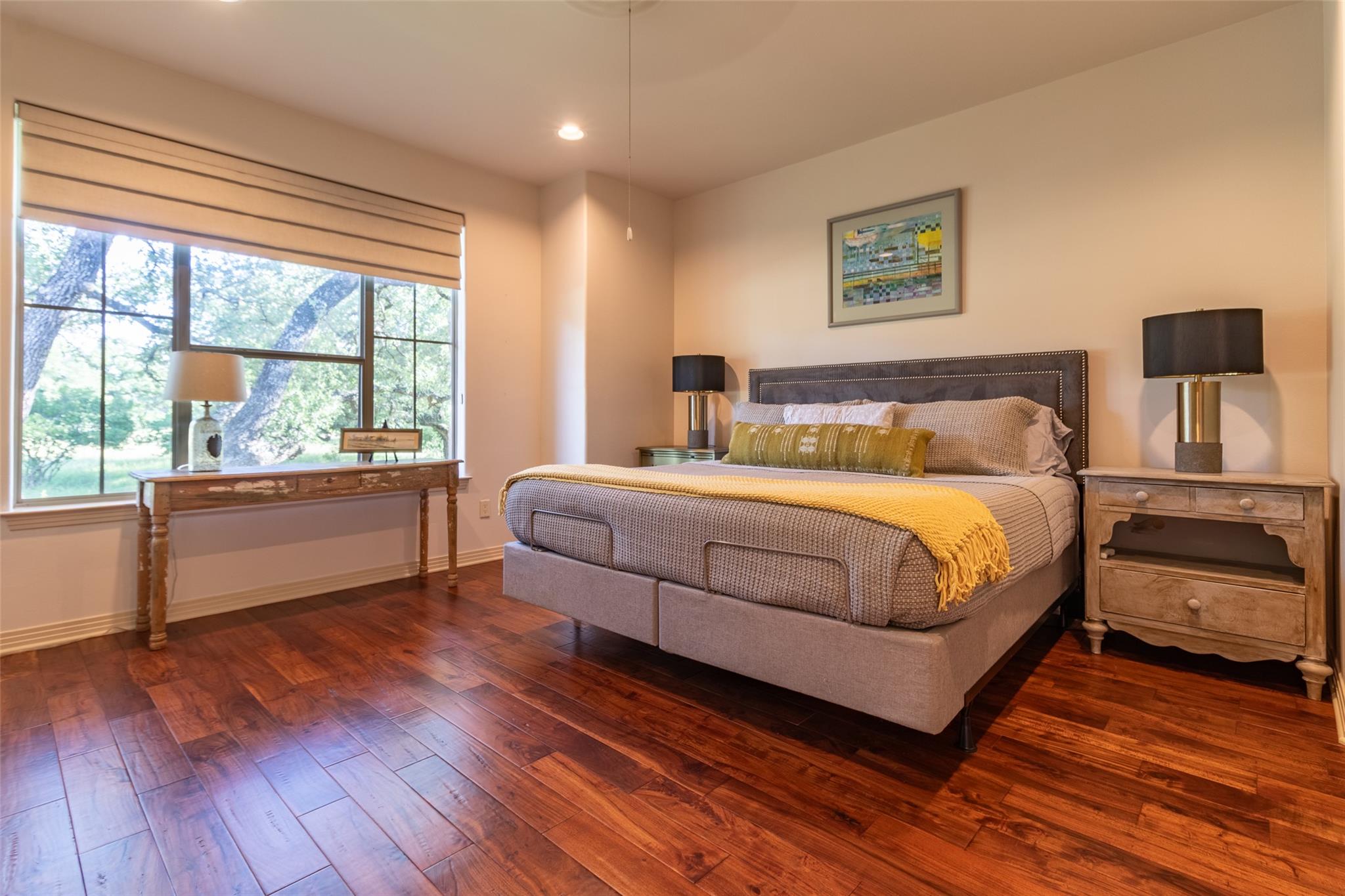 515 East Trl, Spicewood, TX 78669