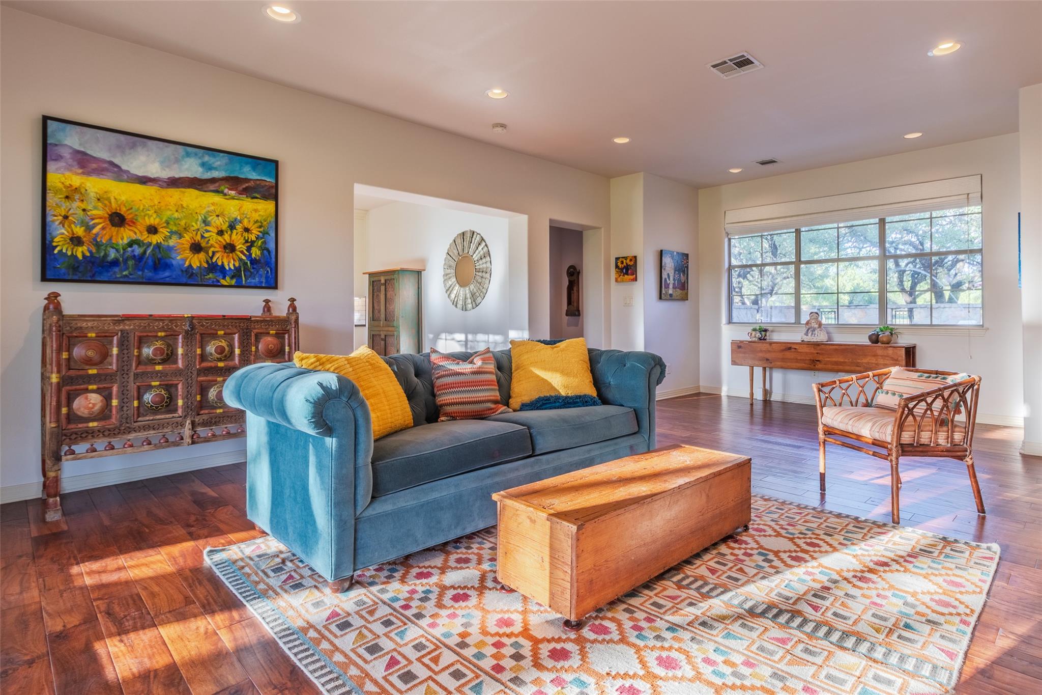 515 East Trl, Spicewood, TX 78669