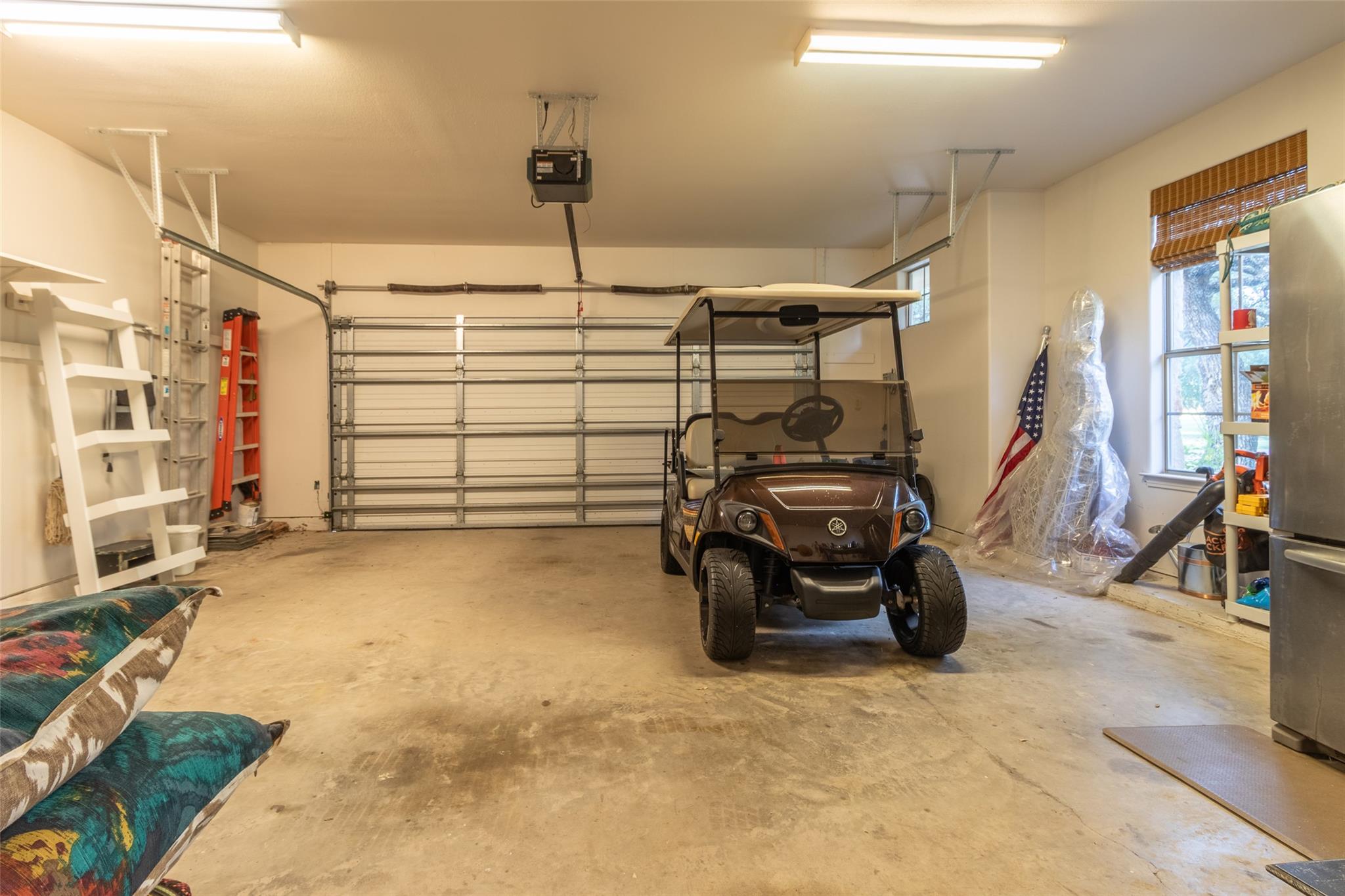 515 East Trl, Spicewood, TX 78669