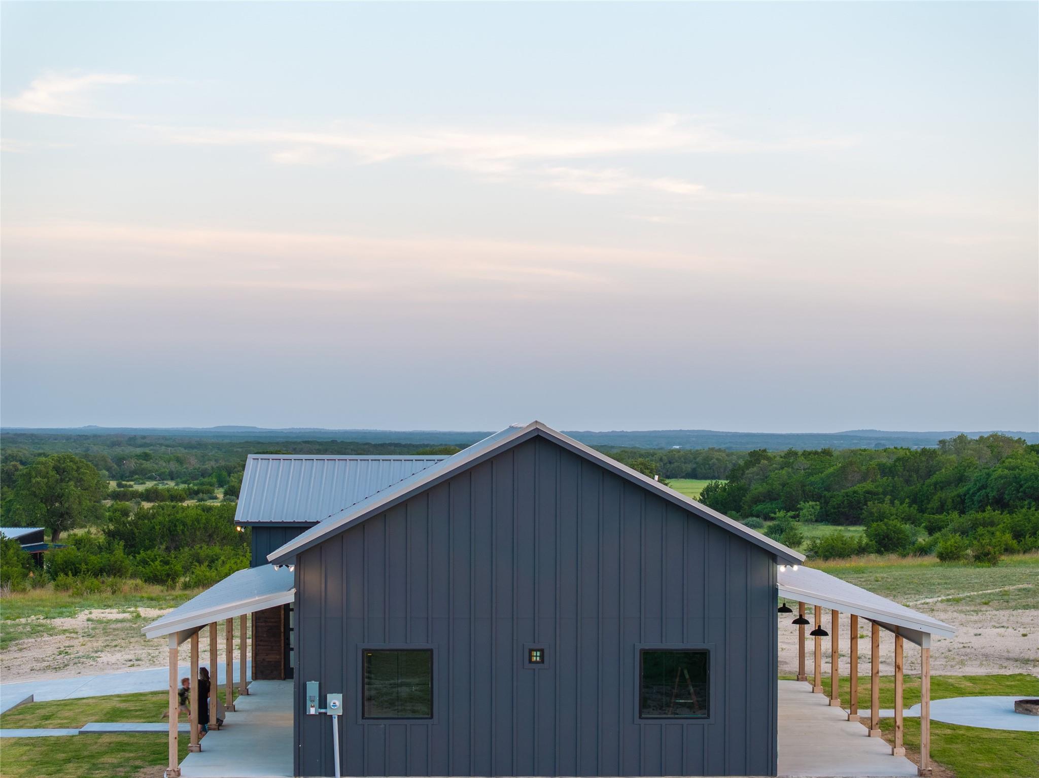 662 Private Road 140, Lampasas, TX 76550
