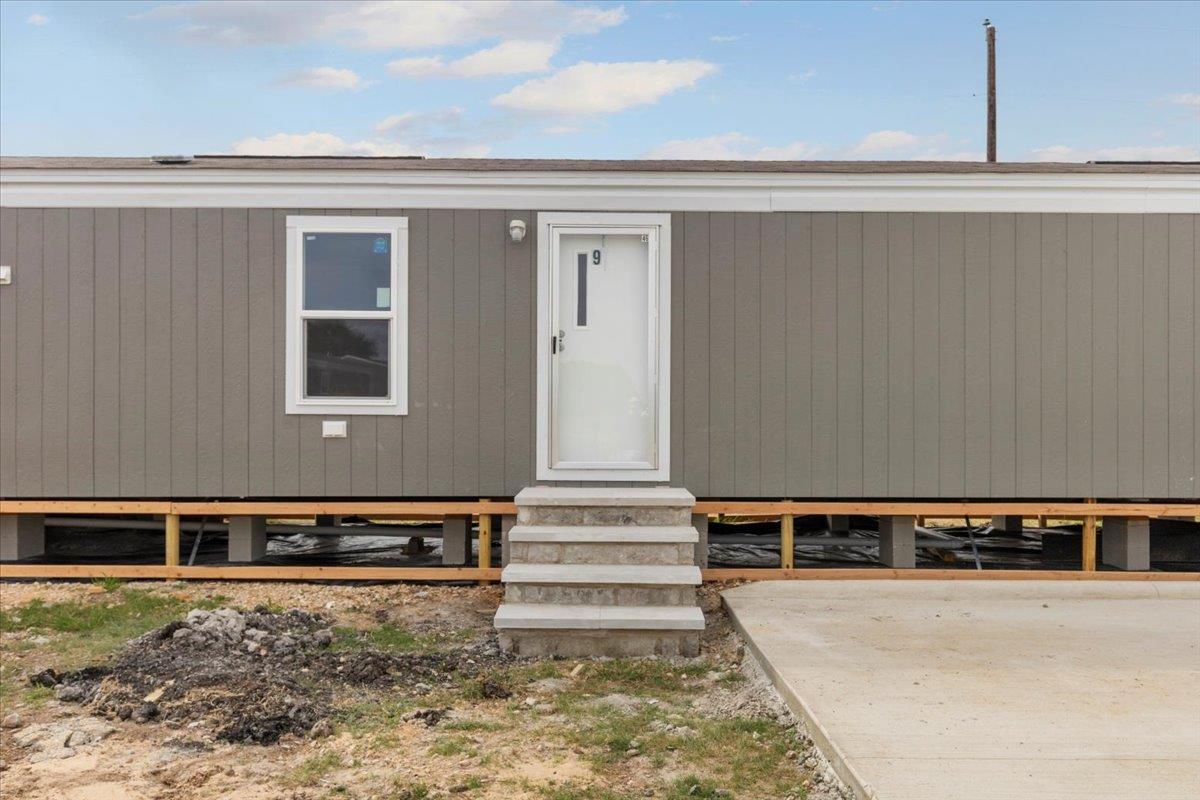 9231 Williamson Rd, Buda, TX 78610