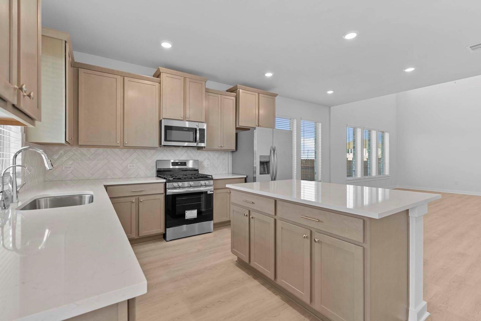 244 Bloomington Loop, Hutto, TX 78634