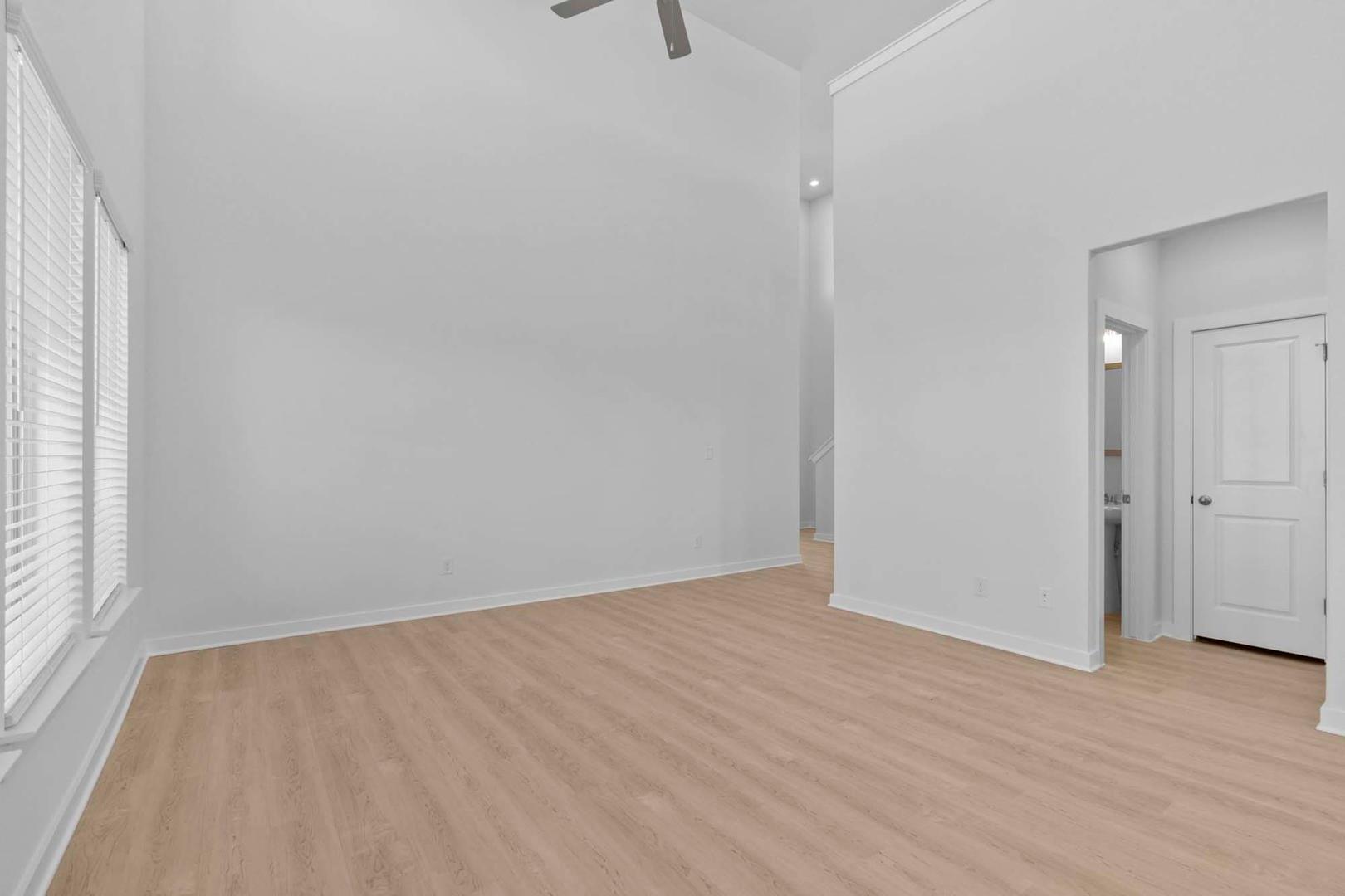 244 Bloomington Loop, Hutto, TX 78634