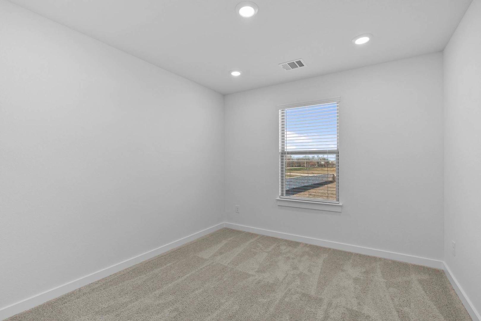 244 Bloomington Loop, Hutto, TX 78634