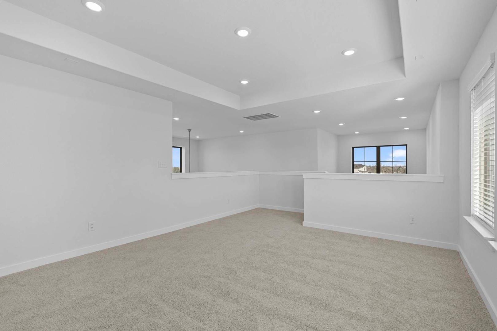 244 Bloomington Loop, Hutto, TX 78634