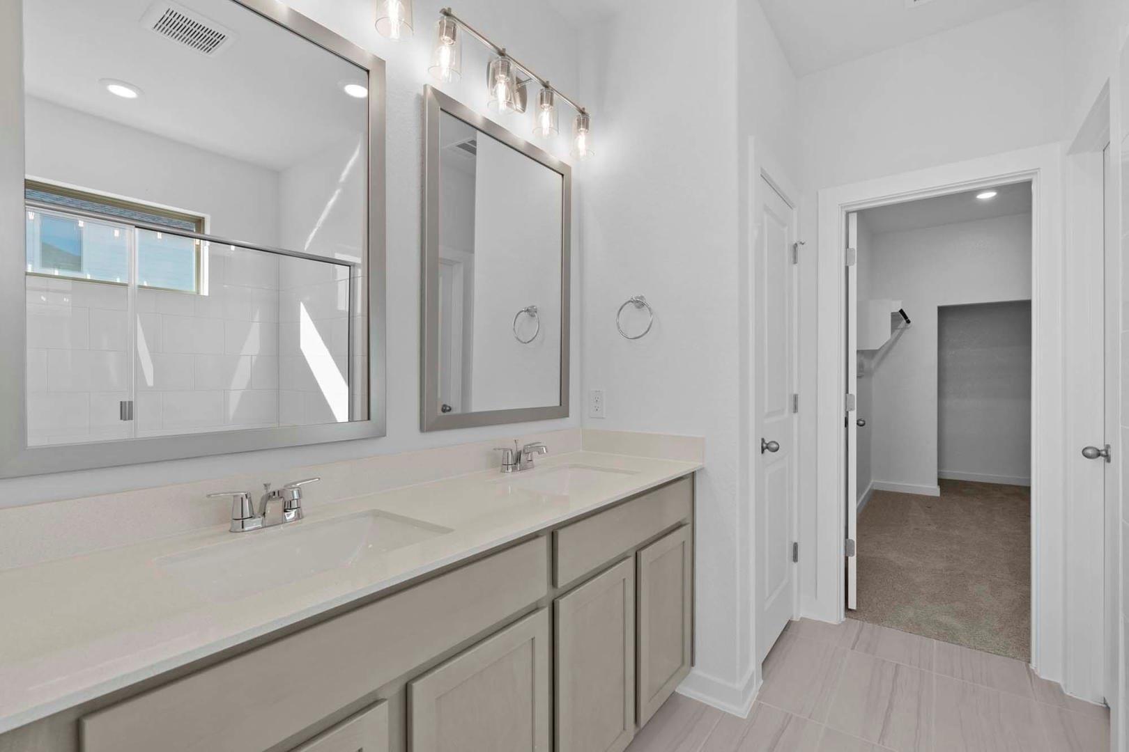 244 Bloomington Loop, Hutto, TX 78634