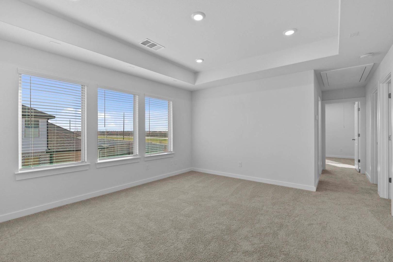 244 Bloomington Loop, Hutto, TX 78634