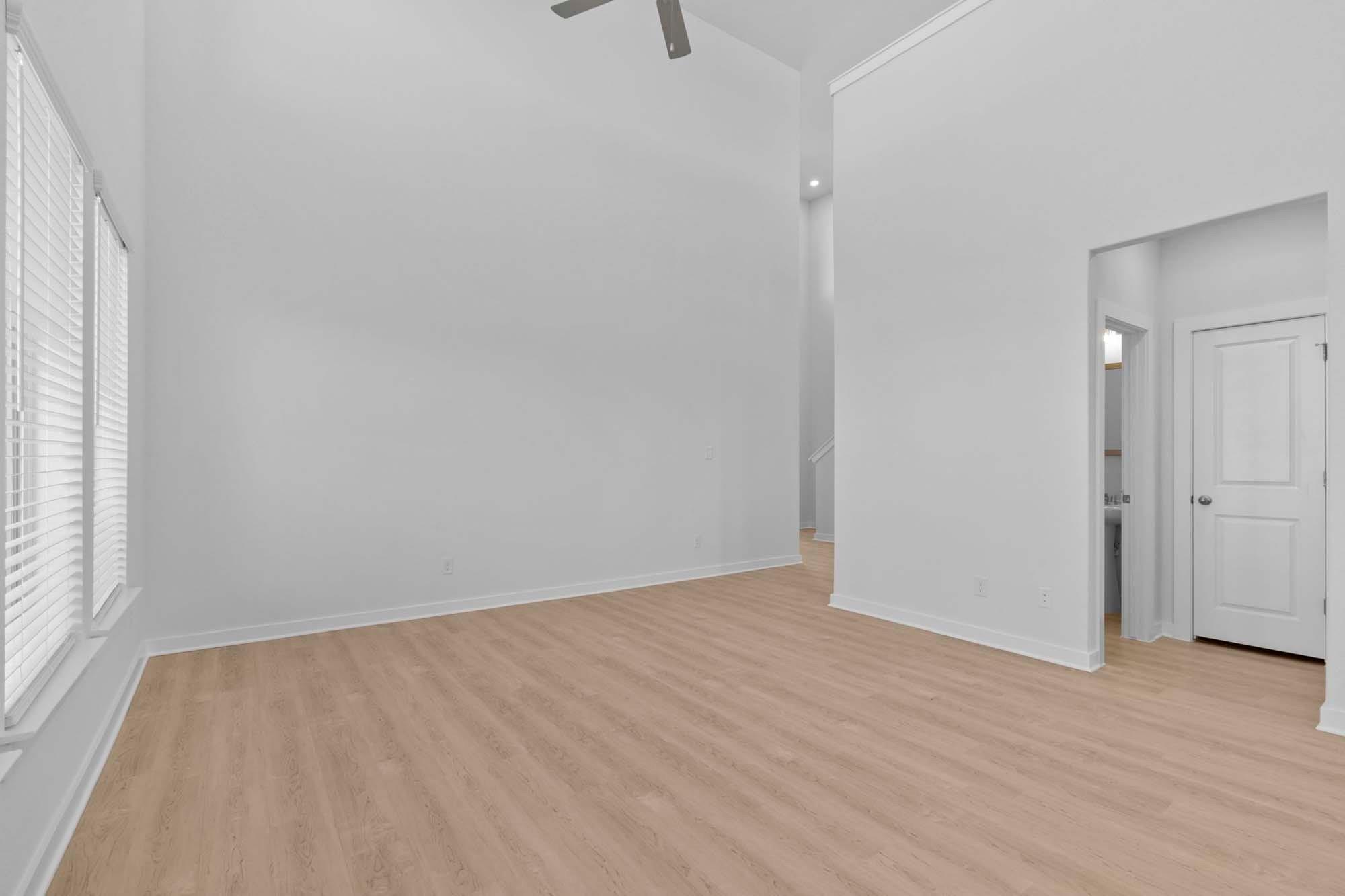 244 Bloomington Loop, Hutto, TX 78634