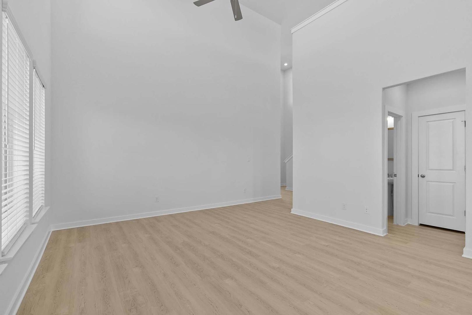 244 Bloomington Loop, Hutto, TX 78634