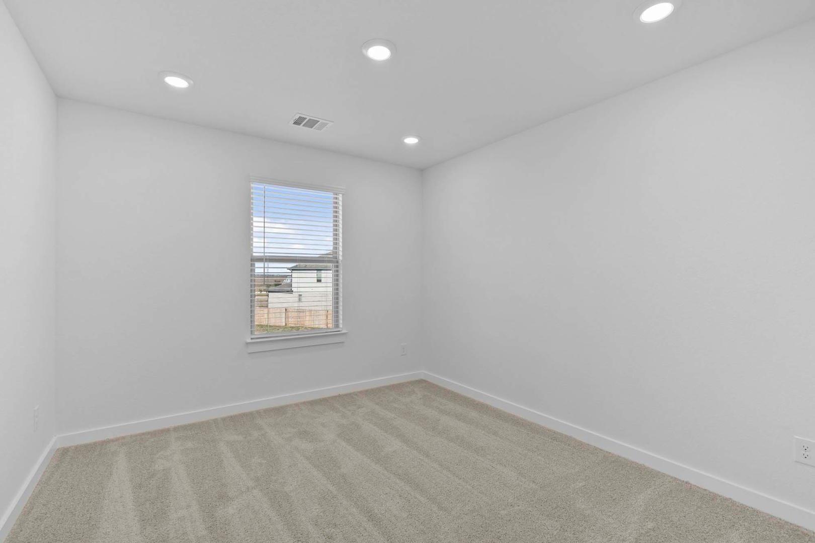 244 Bloomington Loop, Hutto, TX 78634