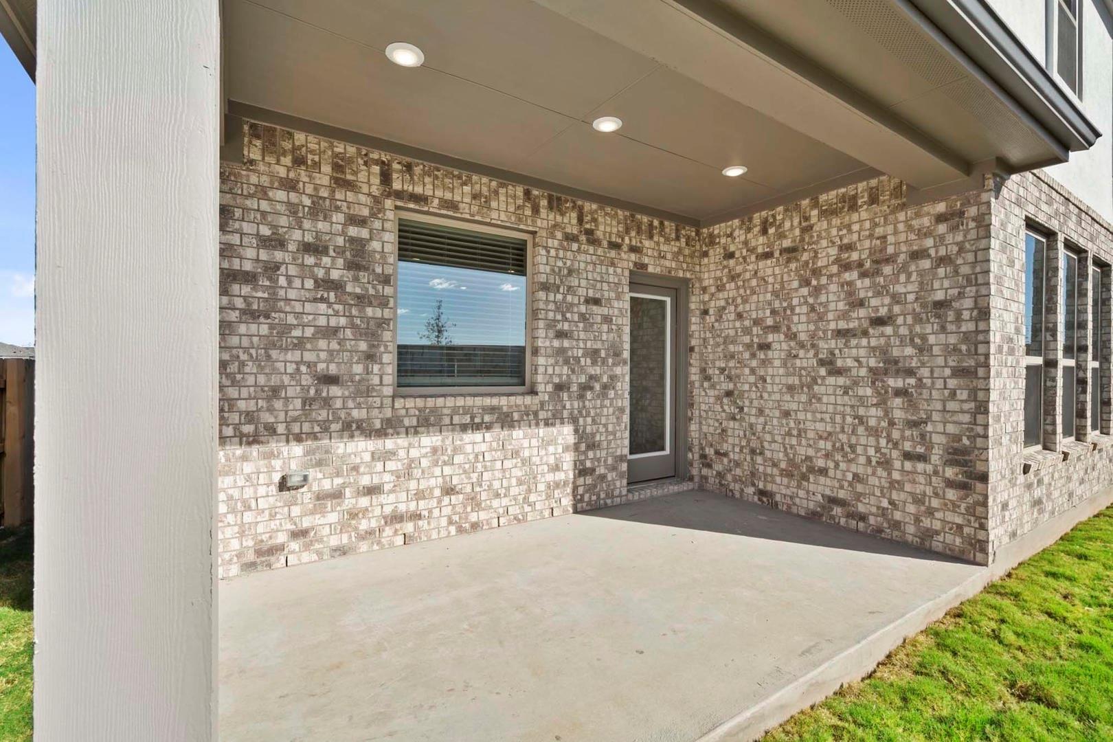 244 Bloomington Loop, Hutto, TX 78634