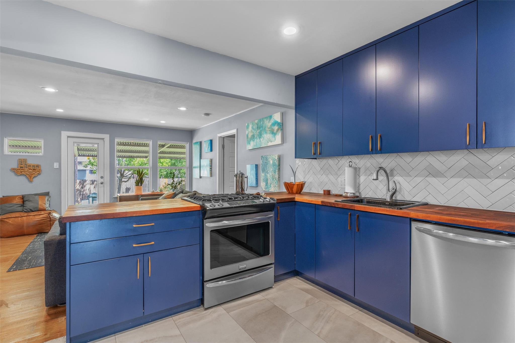 8303 Lazy Ln, Austin, TX 78757