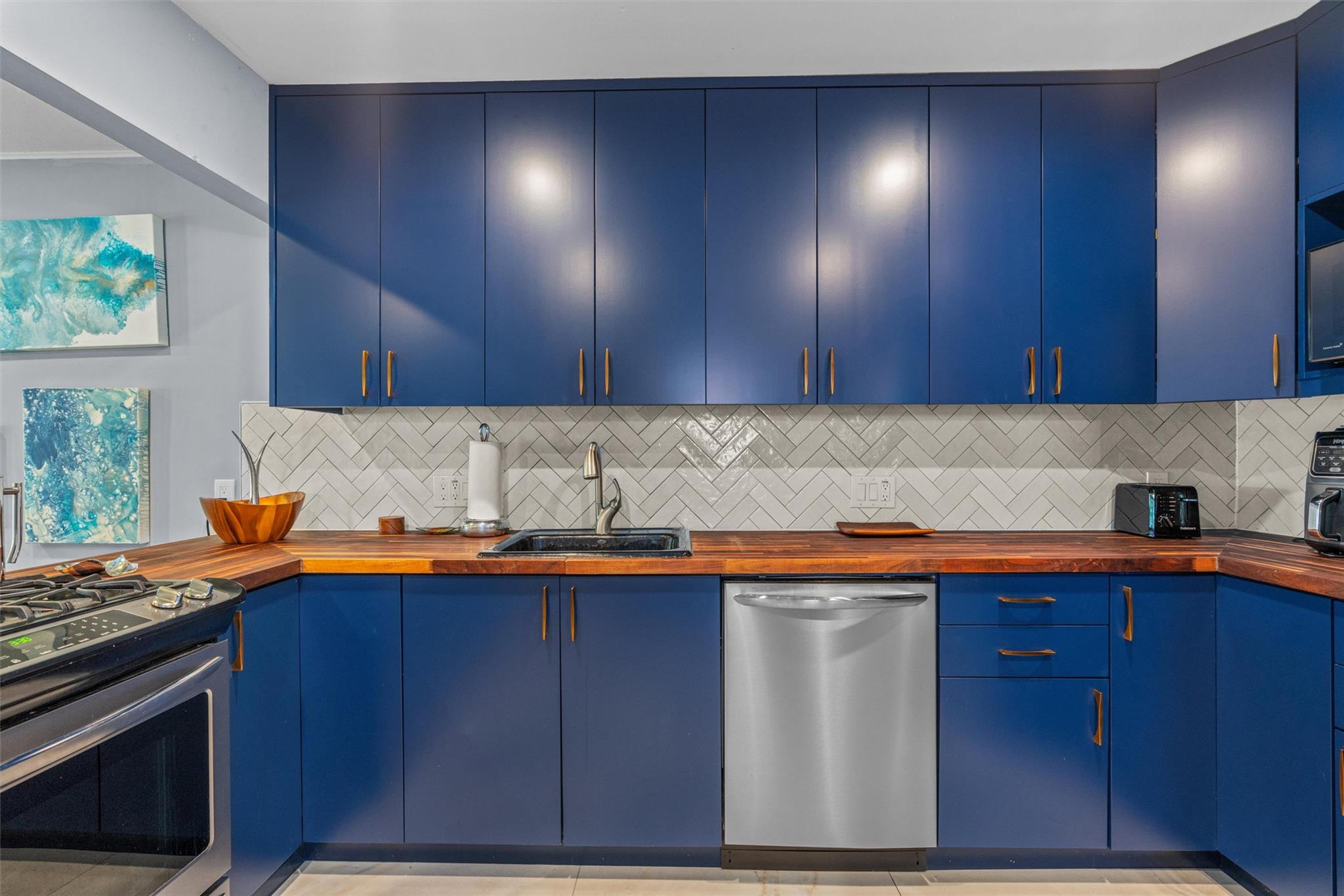 8303 Lazy Ln, Austin, TX 78757