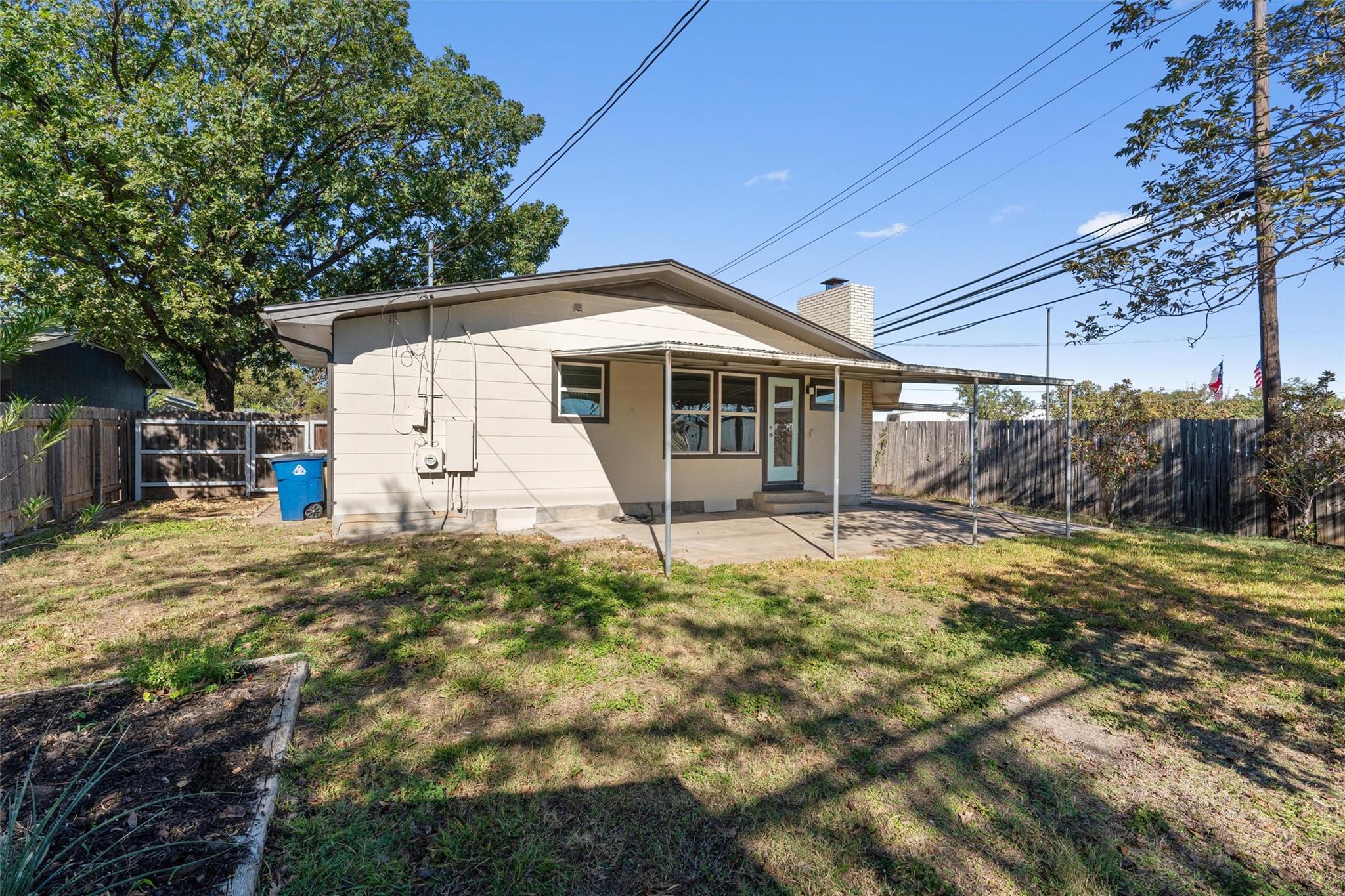 8303 Lazy Ln, Austin, TX 78757