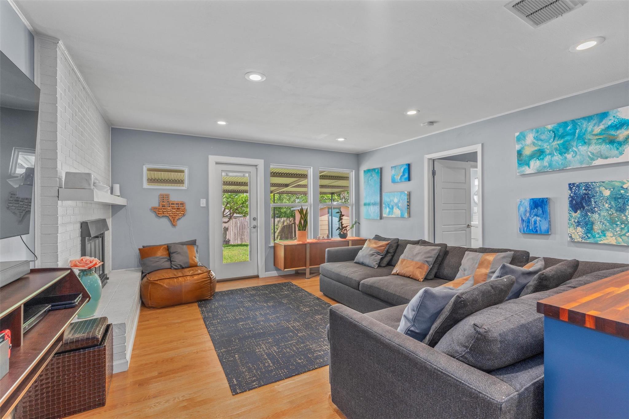 8303 Lazy Ln, Austin, TX 78757