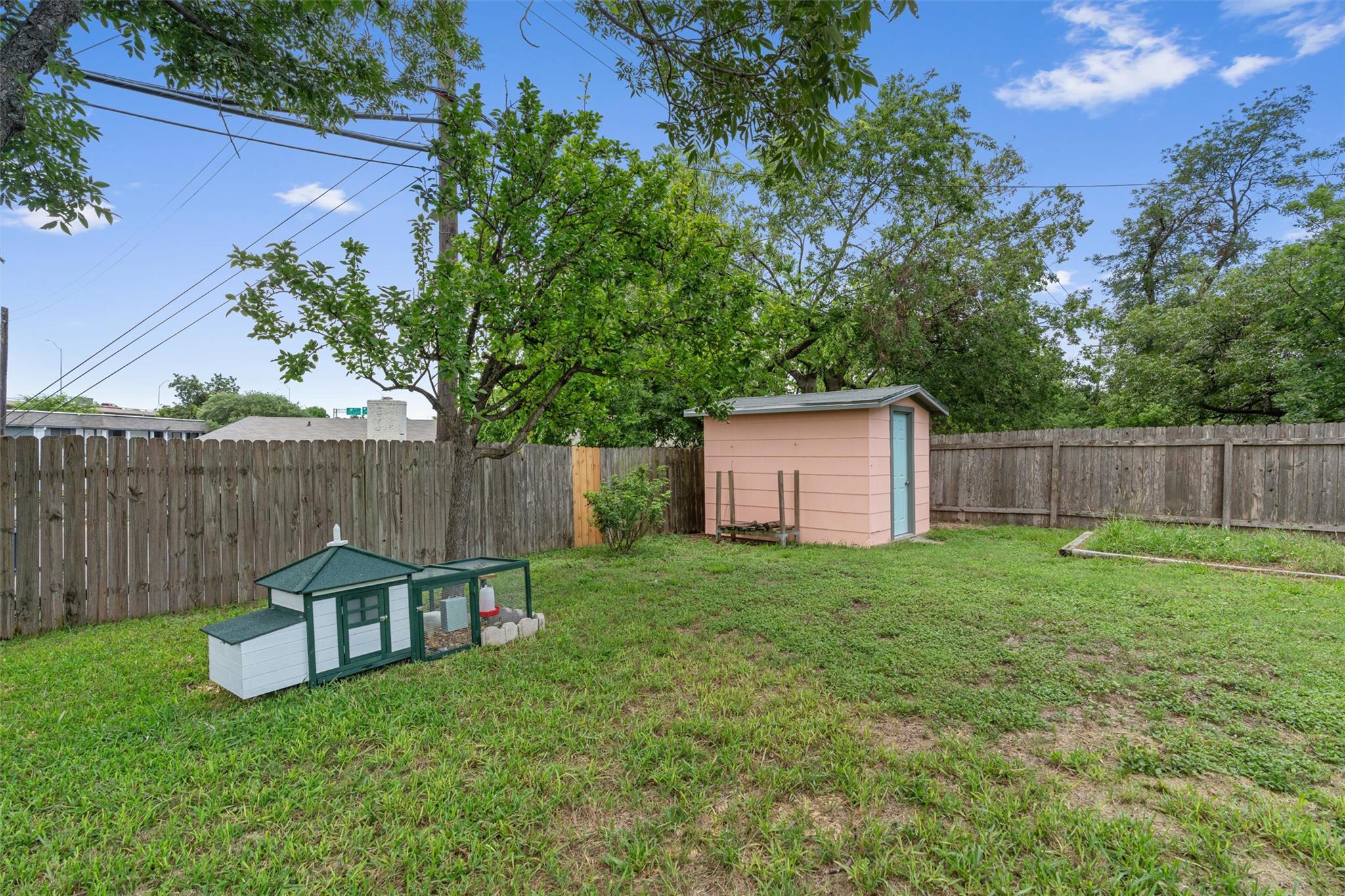 8303 Lazy Ln, Austin, TX 78757