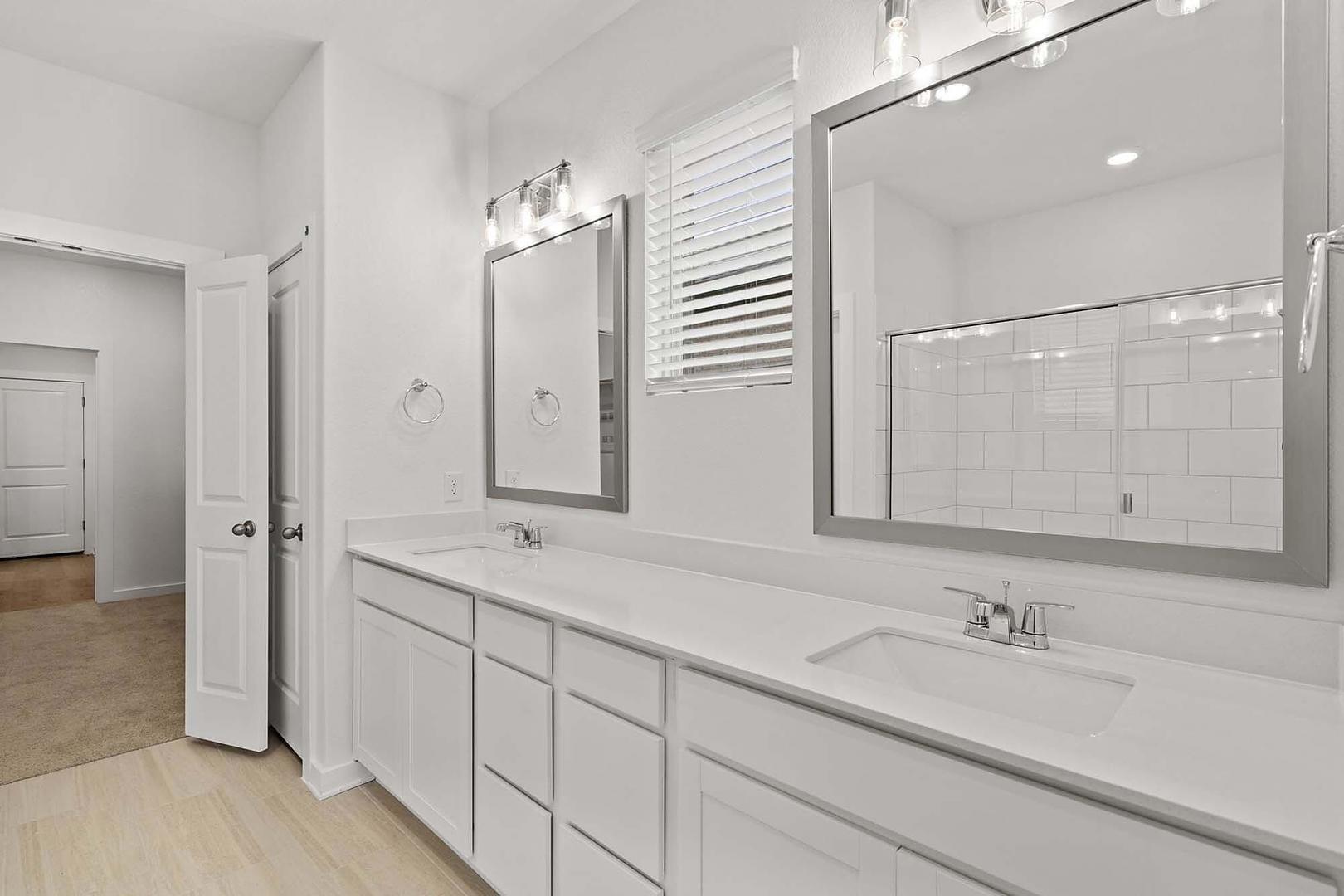 533 Bloomington Loop, Hutto, TX 78634