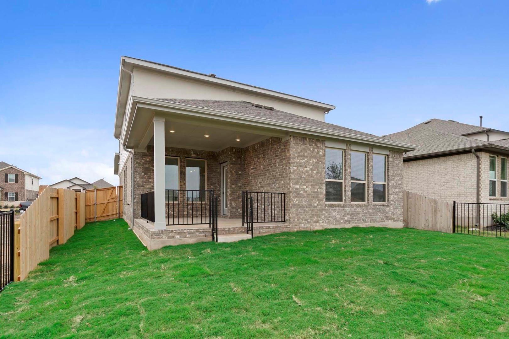 533 Bloomington Loop, Hutto, TX 78634