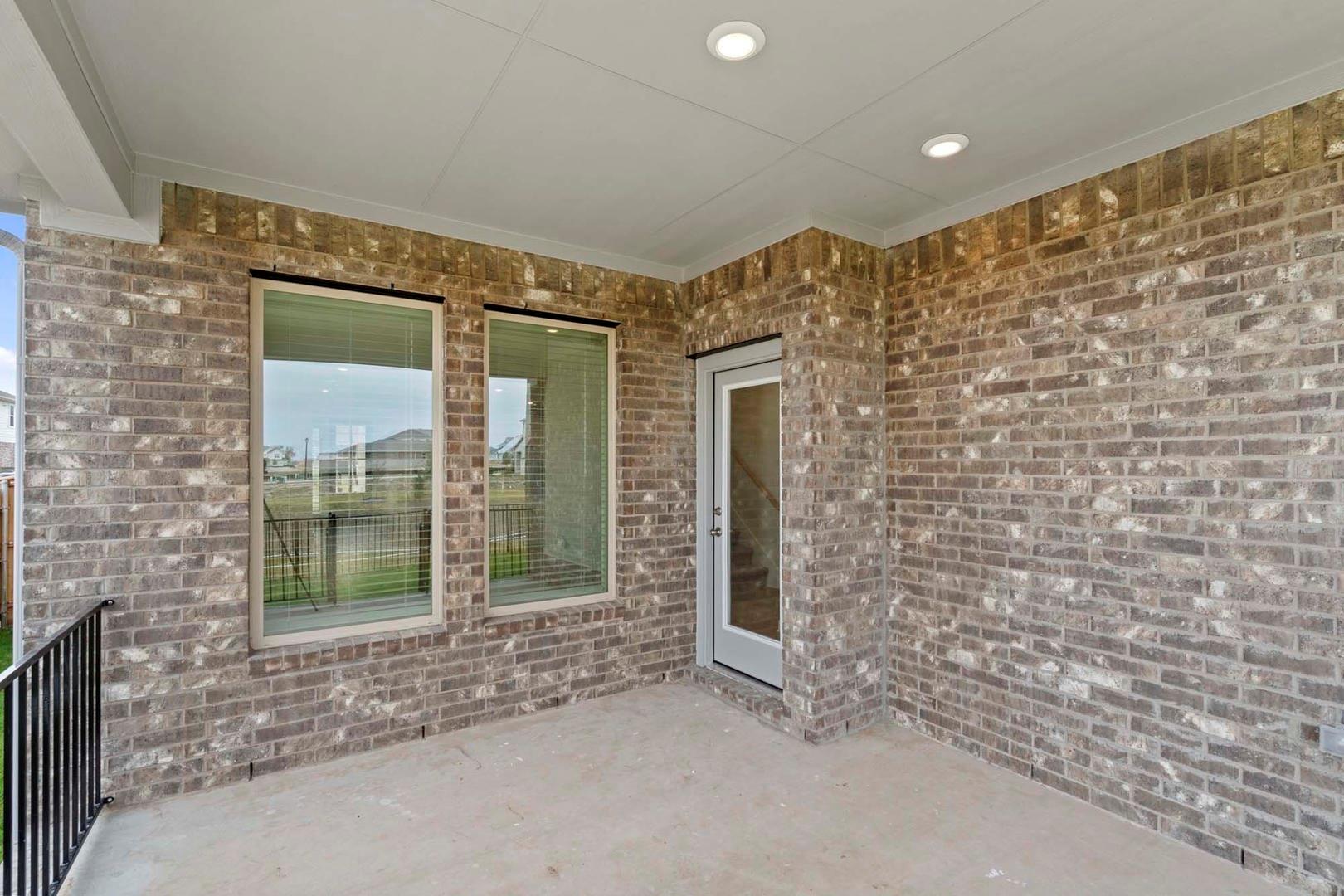 533 Bloomington Loop, Hutto, TX 78634