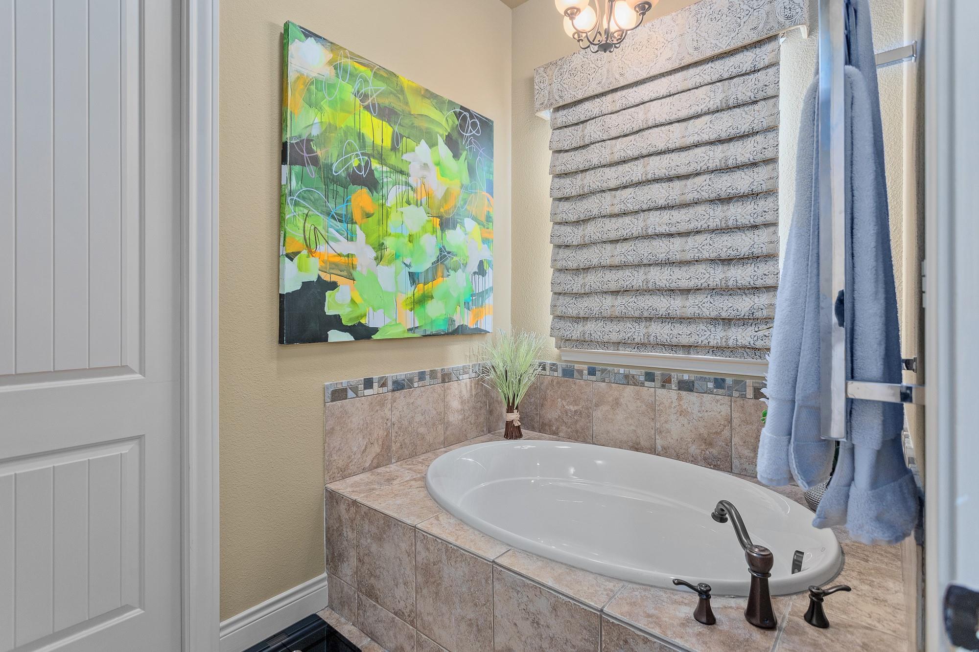 2916 Rock Barn Dr, Kerrville, TX 78028