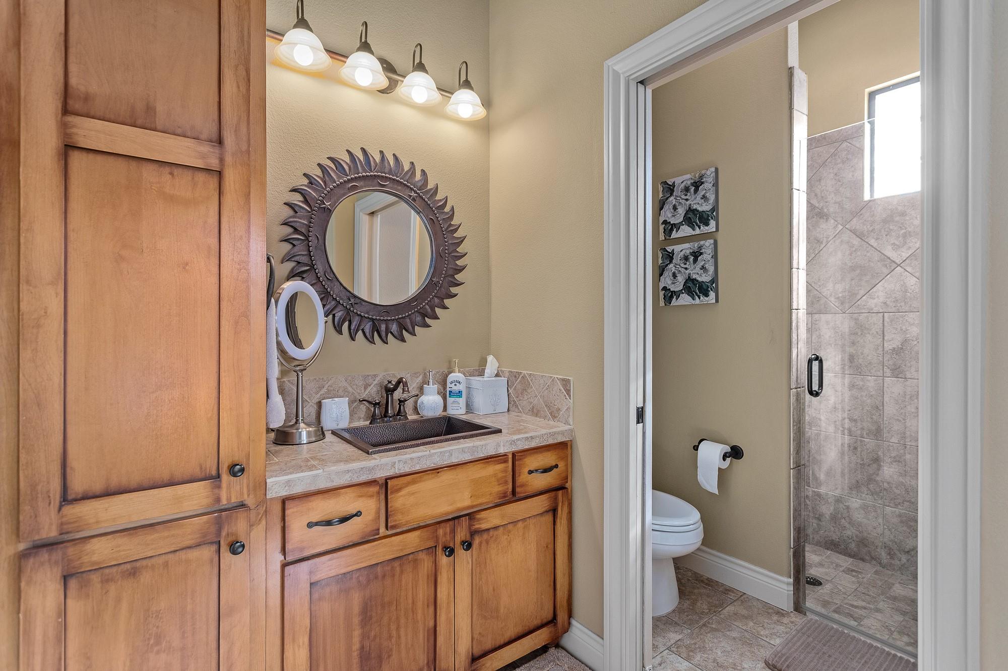 2916 Rock Barn Dr, Kerrville, TX 78028