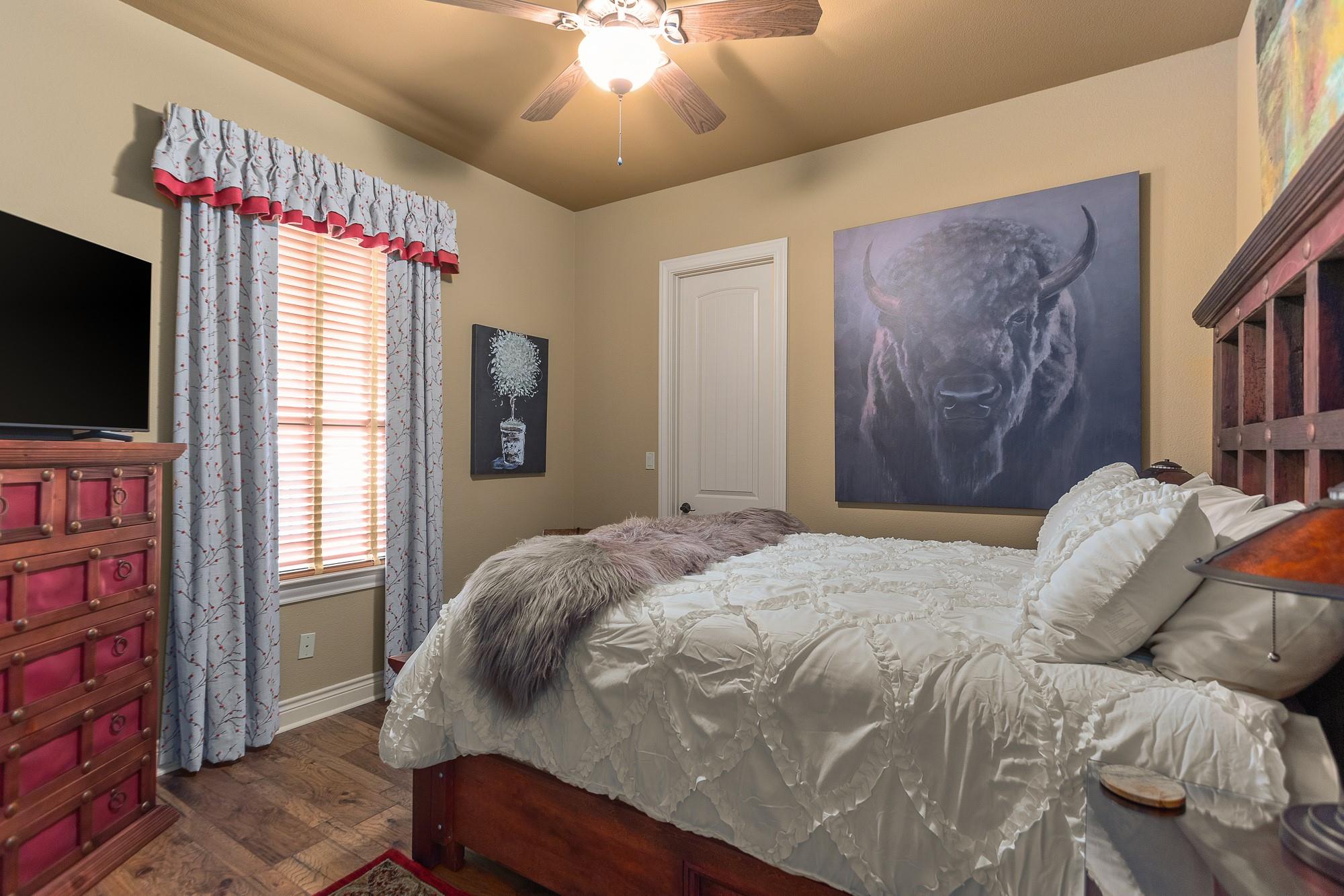 2916 Rock Barn Dr, Kerrville, TX 78028