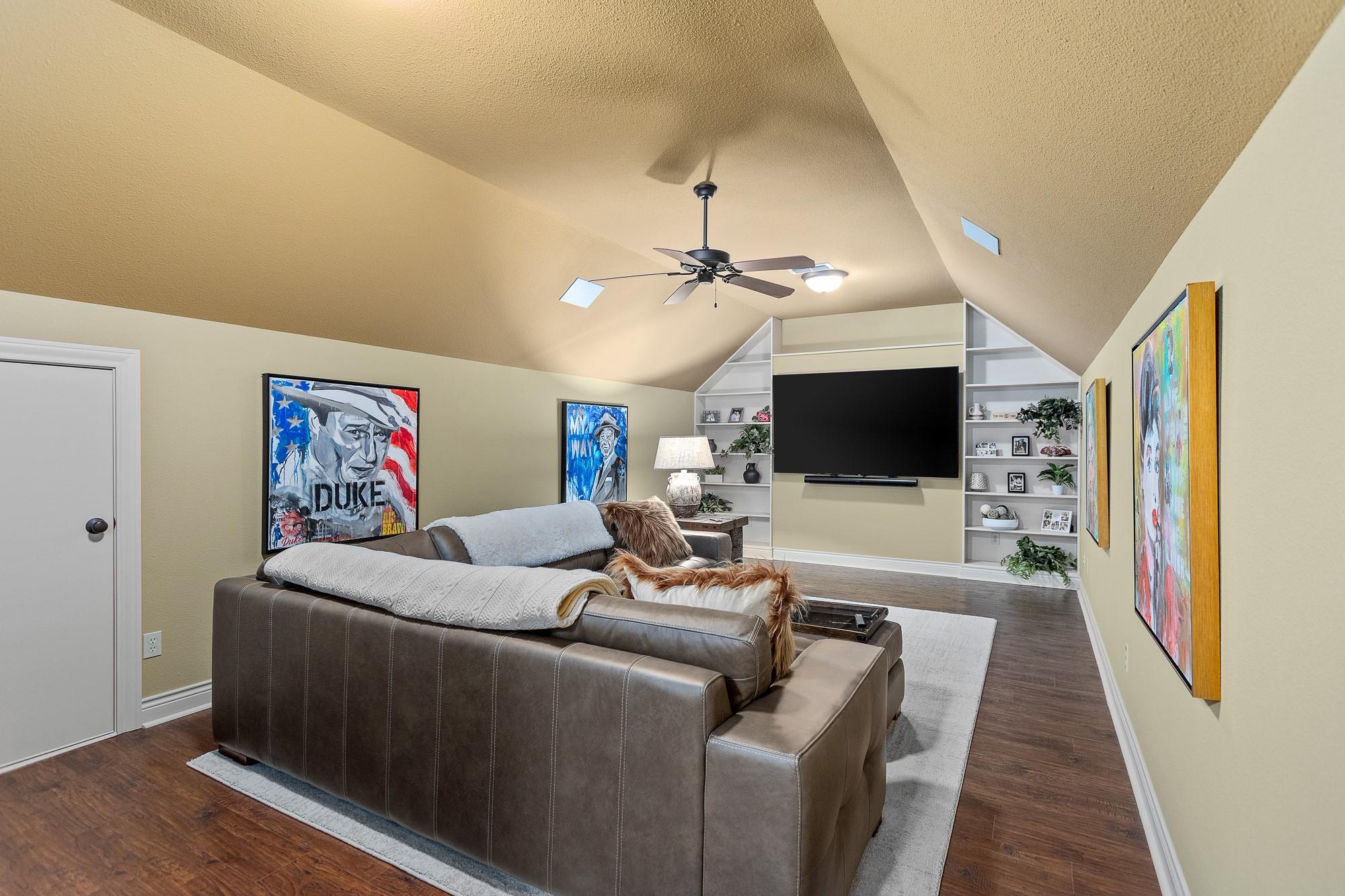 2916 Rock Barn Dr, Kerrville, TX 78028