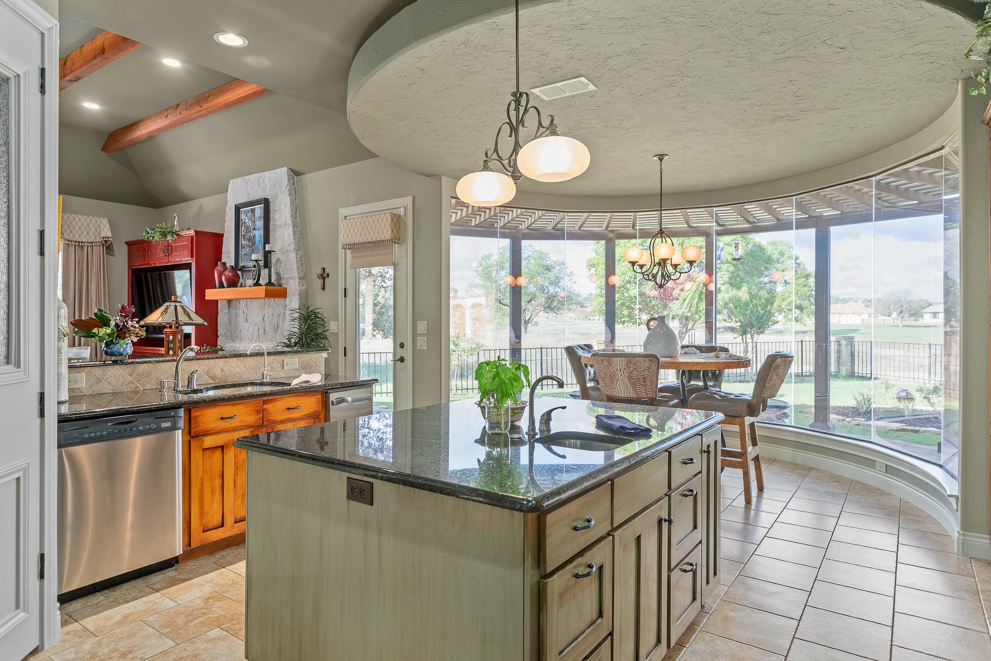 2916 Rock Barn Dr, Kerrville, TX 78028