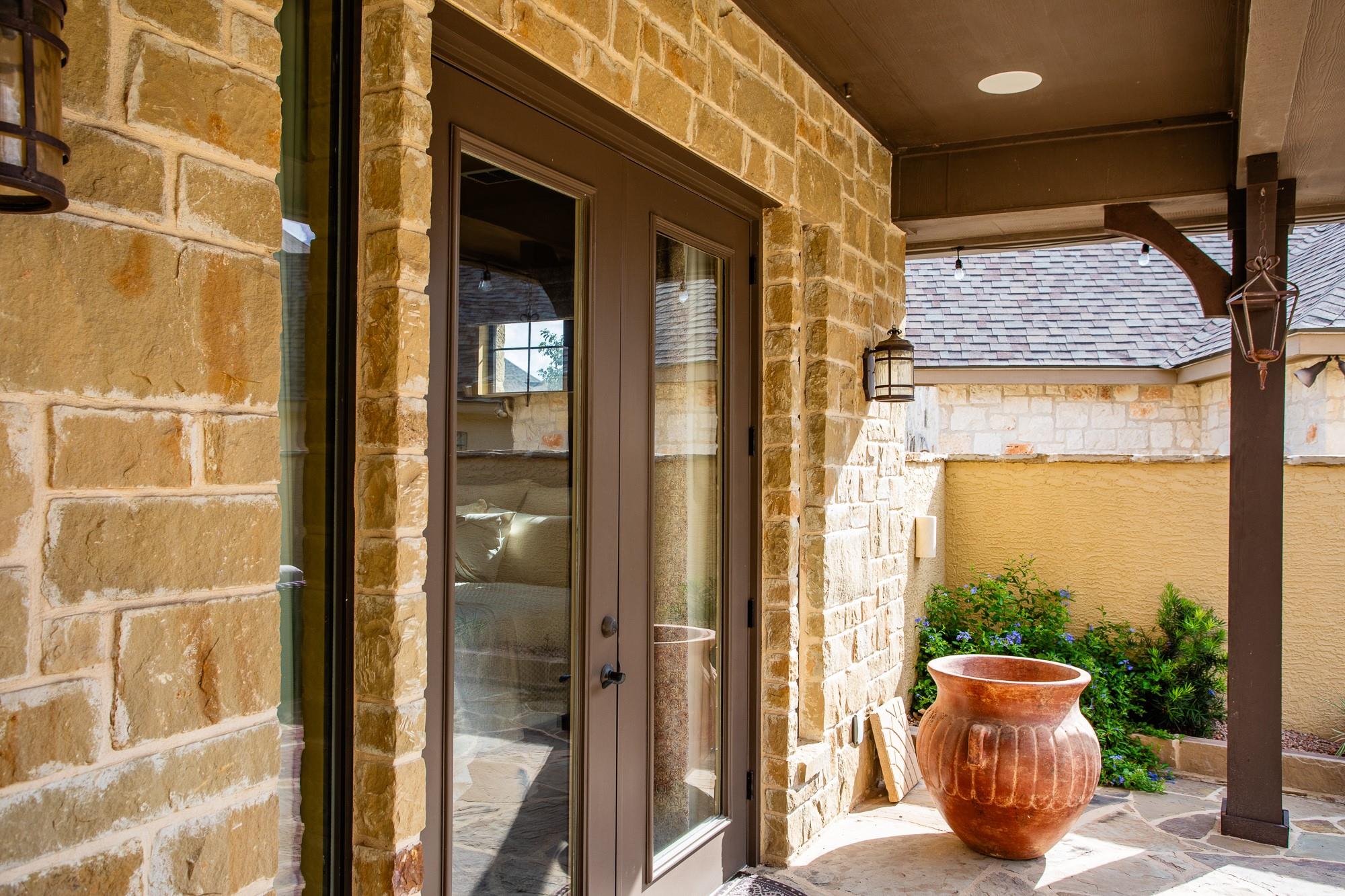 2916 Rock Barn Dr, Kerrville, TX 78028