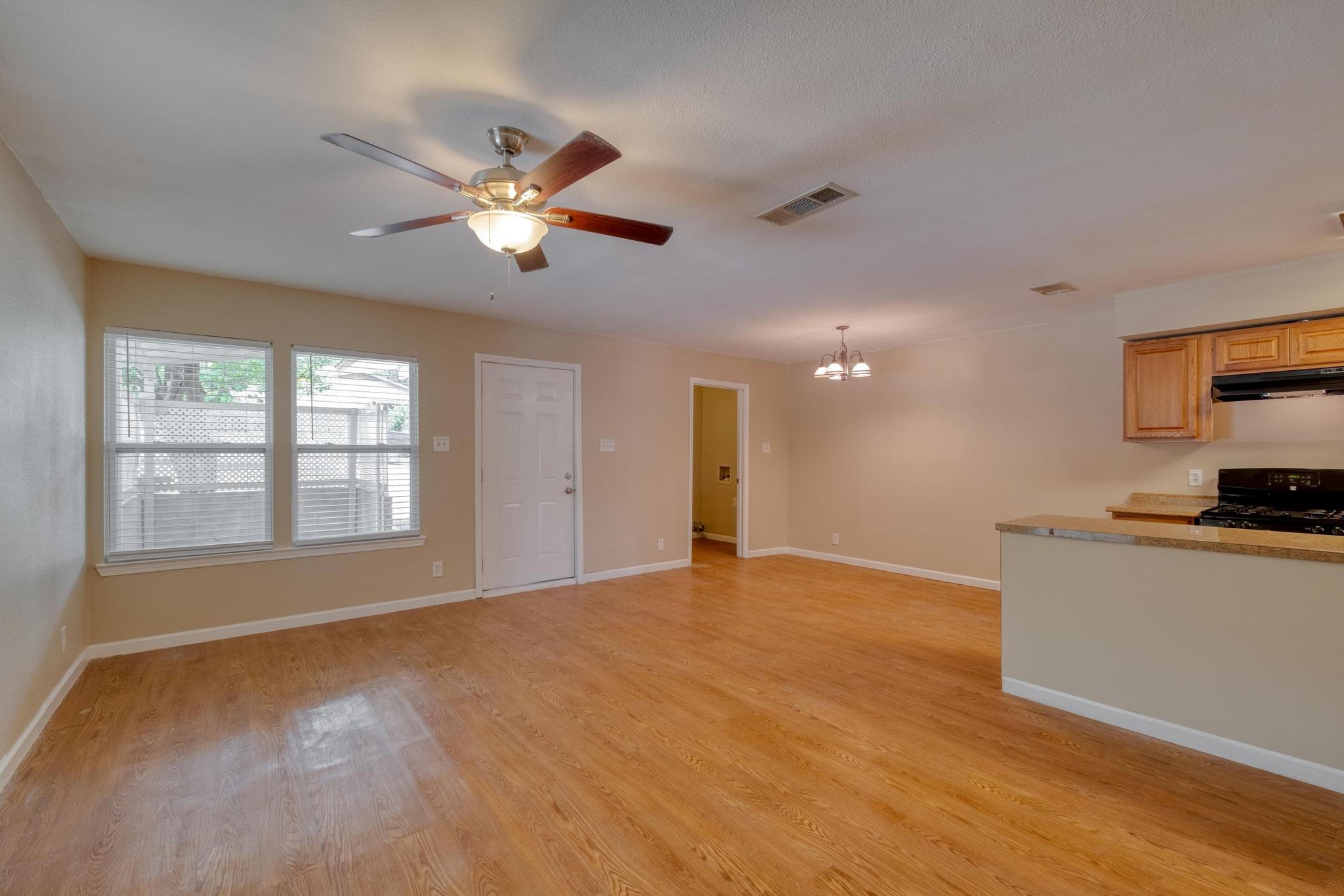 2700 Catalina Dr, Austin, TX 78741