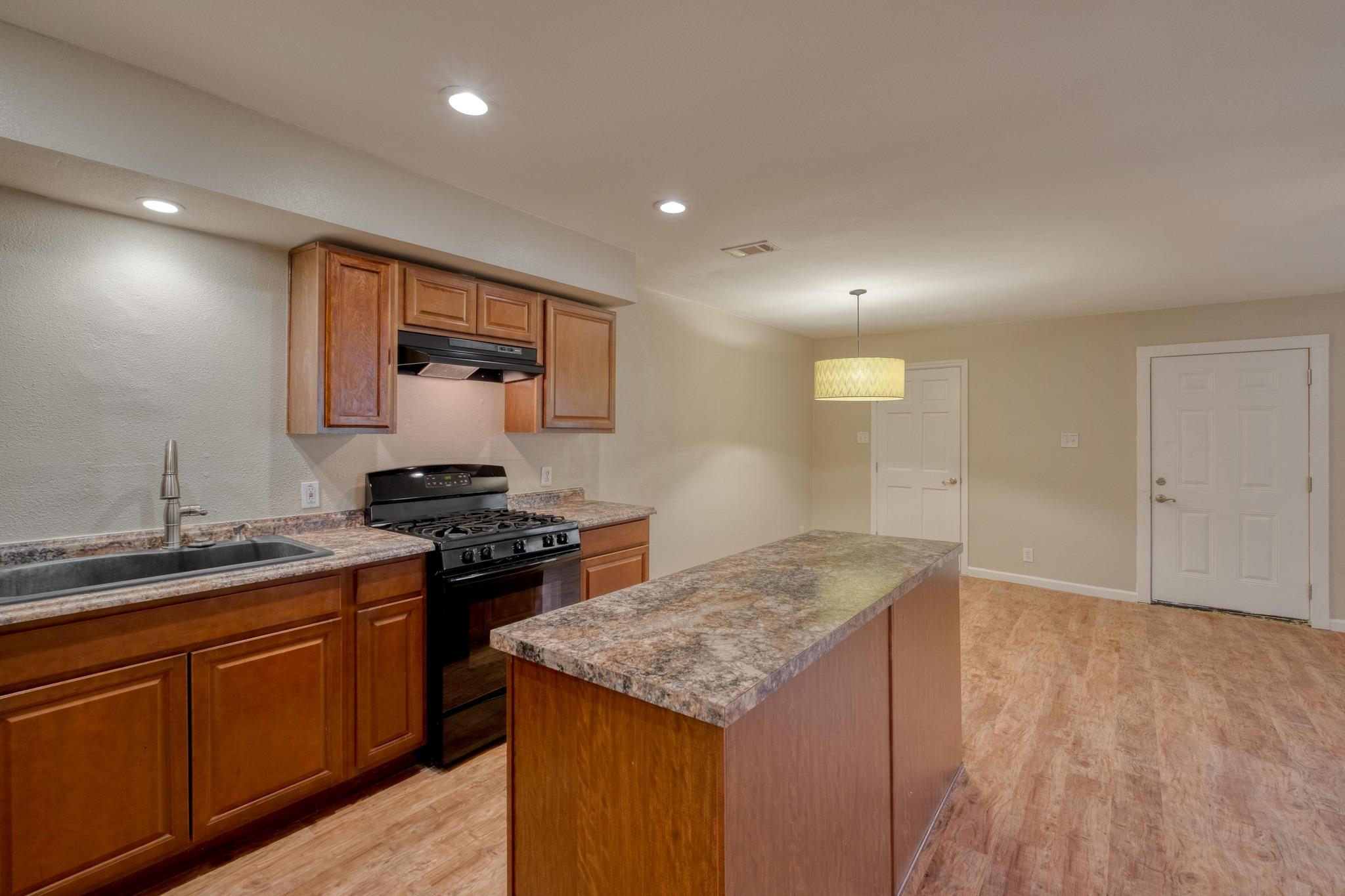 2700 Catalina Dr, Austin, TX 78741