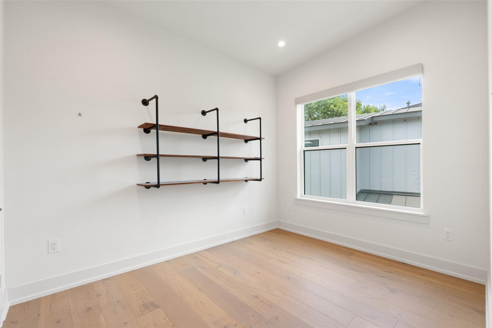 108 Tillery St # 1, Austin, TX 78702