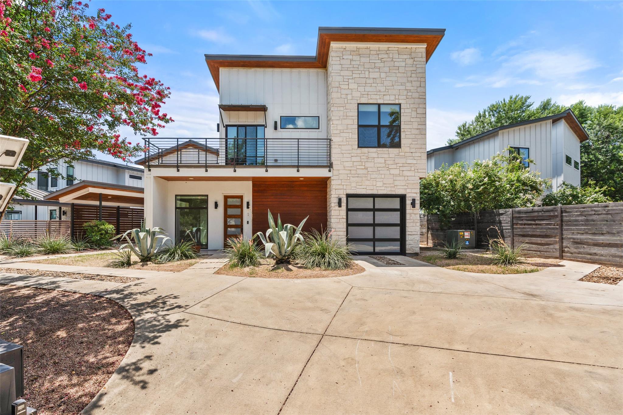 108 Tillery St # 1, Austin, TX 78702