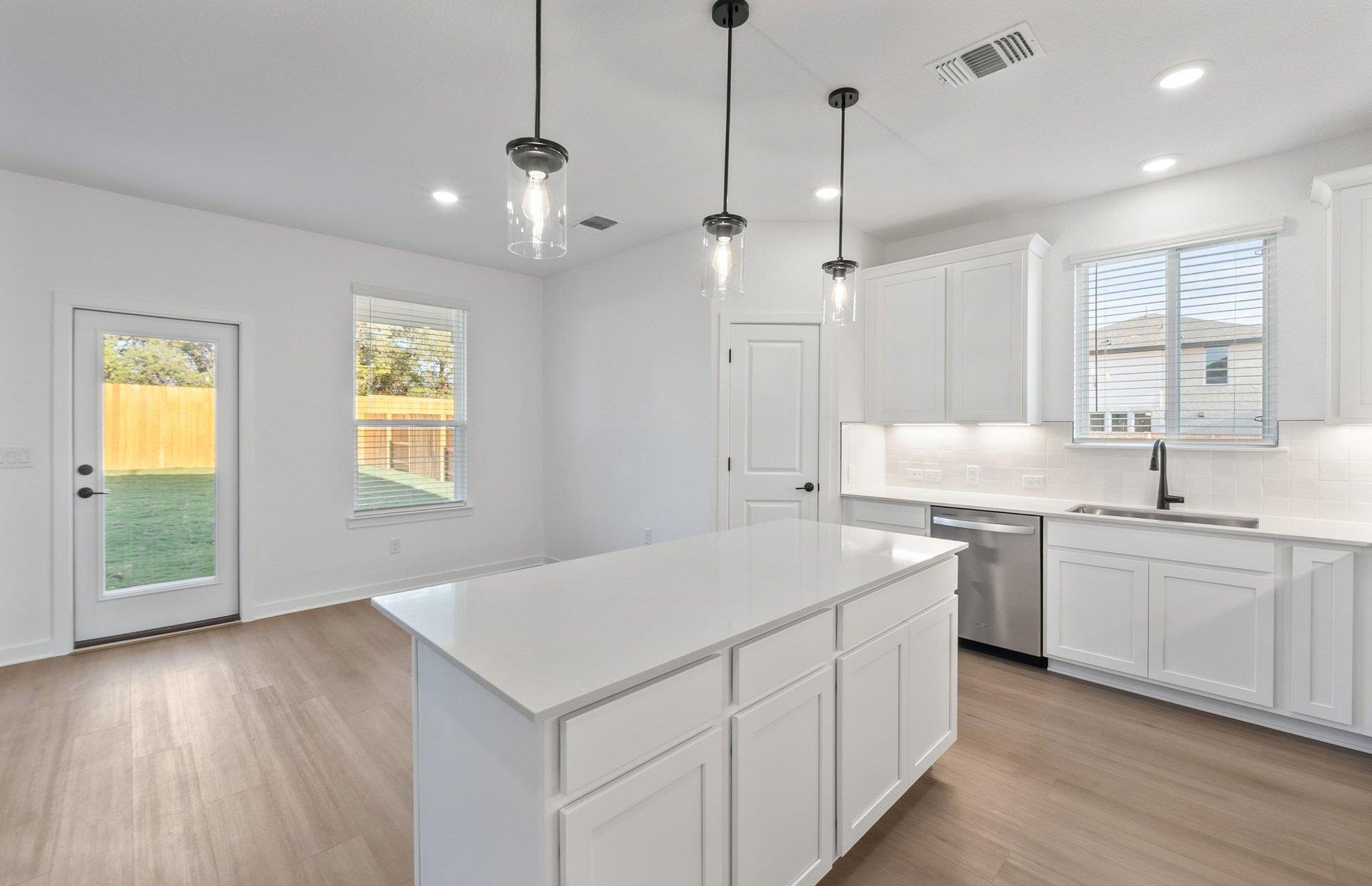 109 Adlai Ave, Georgetown, TX 78633