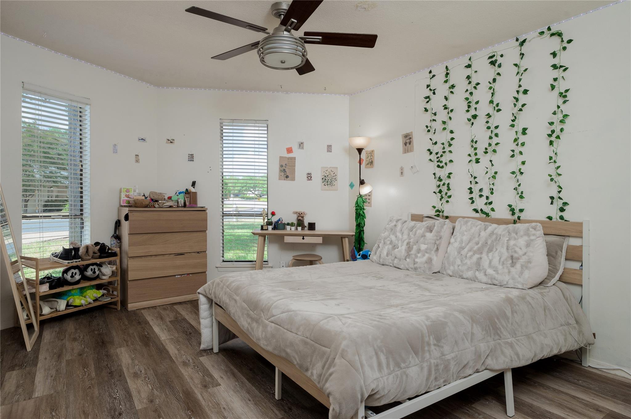 10606 Spicewood Club Dr, Austin, TX 78750