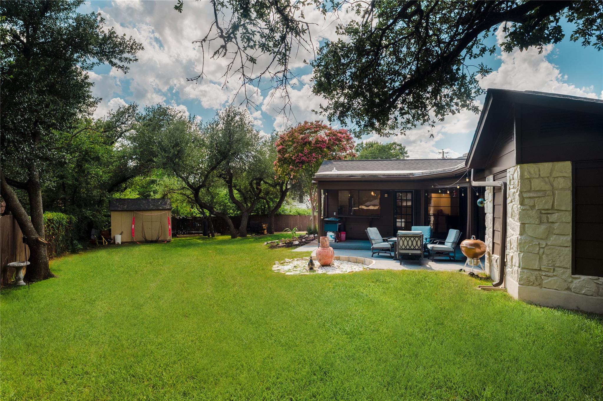 10606 Spicewood Club Dr, Austin, TX 78750