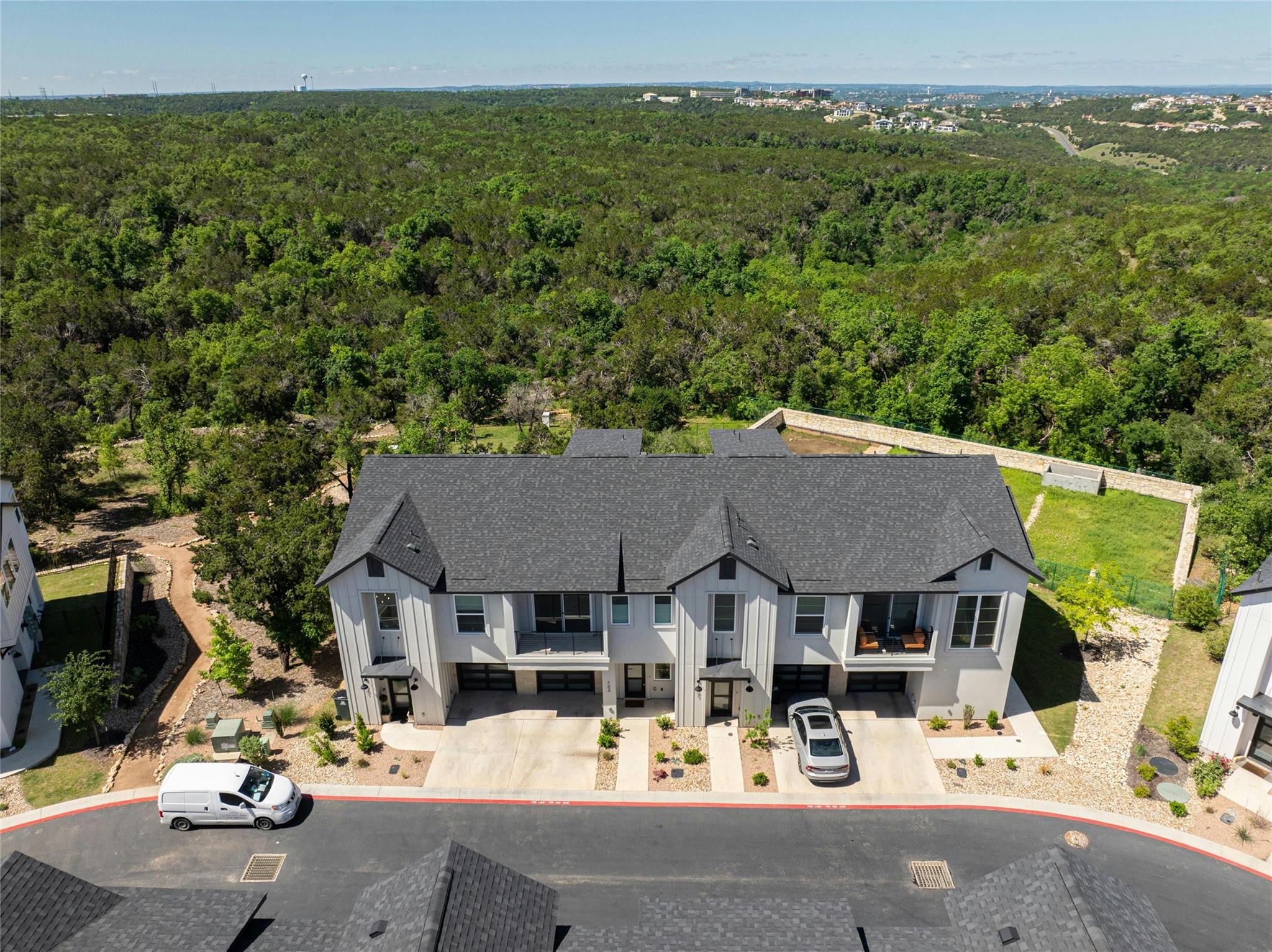 12001 Vista Parke Dr # 702, Austin, TX 78726