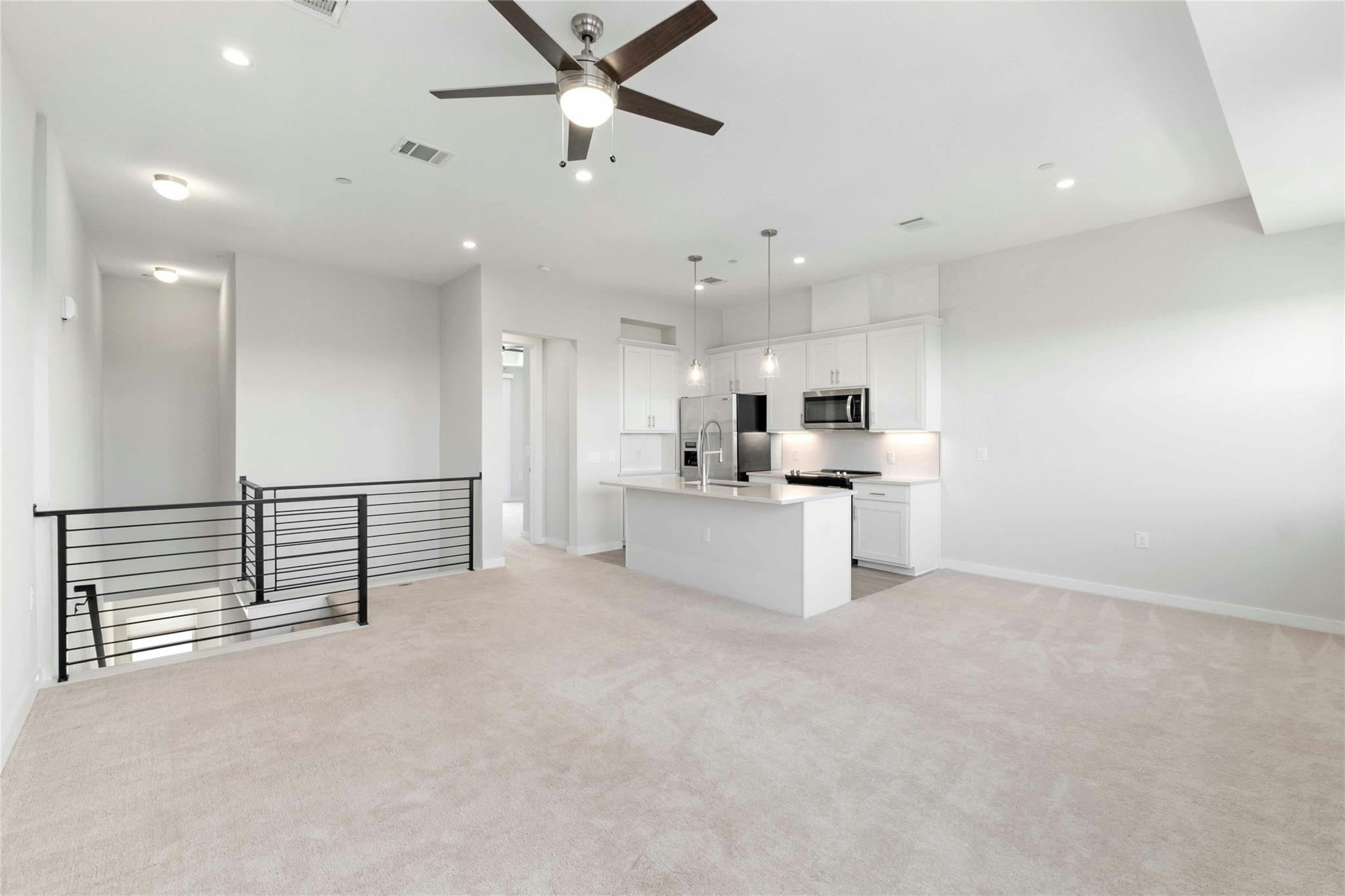 12001 Vista Parke Dr # 702, Austin, TX 78726