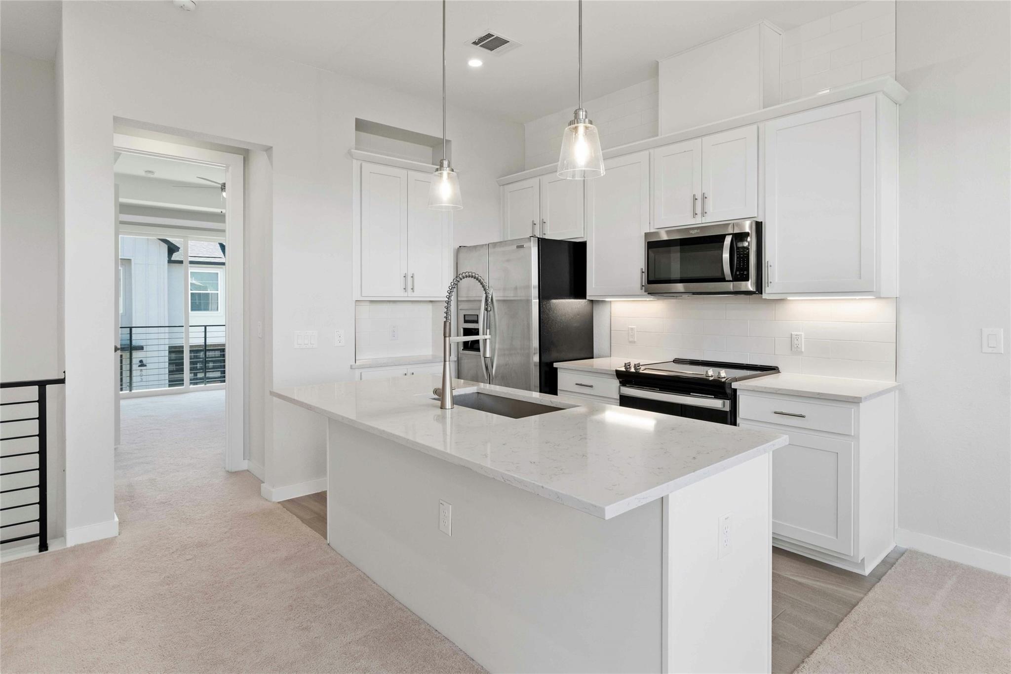 12001 Vista Parke Dr # 702, Austin, TX 78726