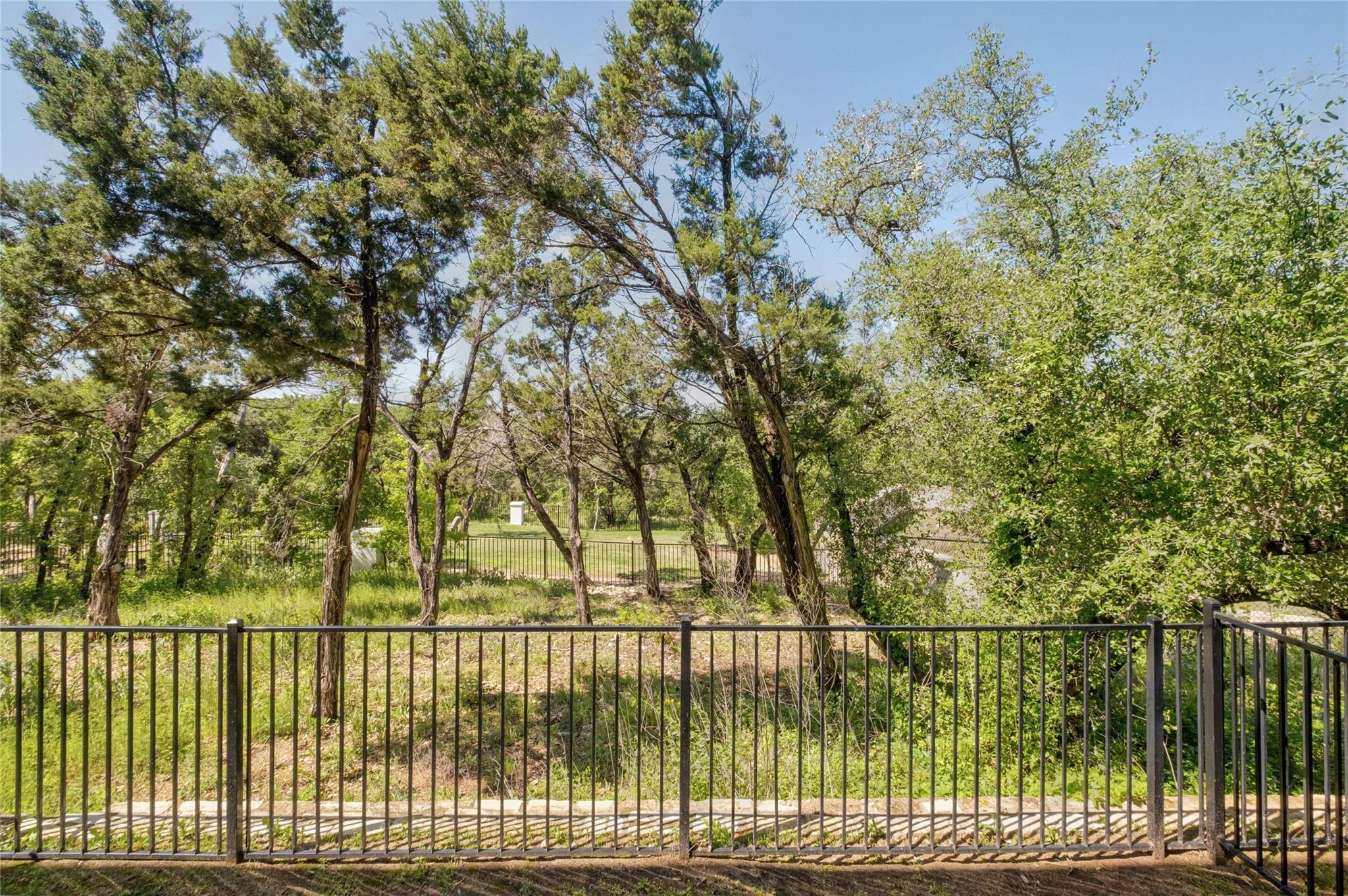 12001 Vista Parke Dr # 702, Austin, TX 78726