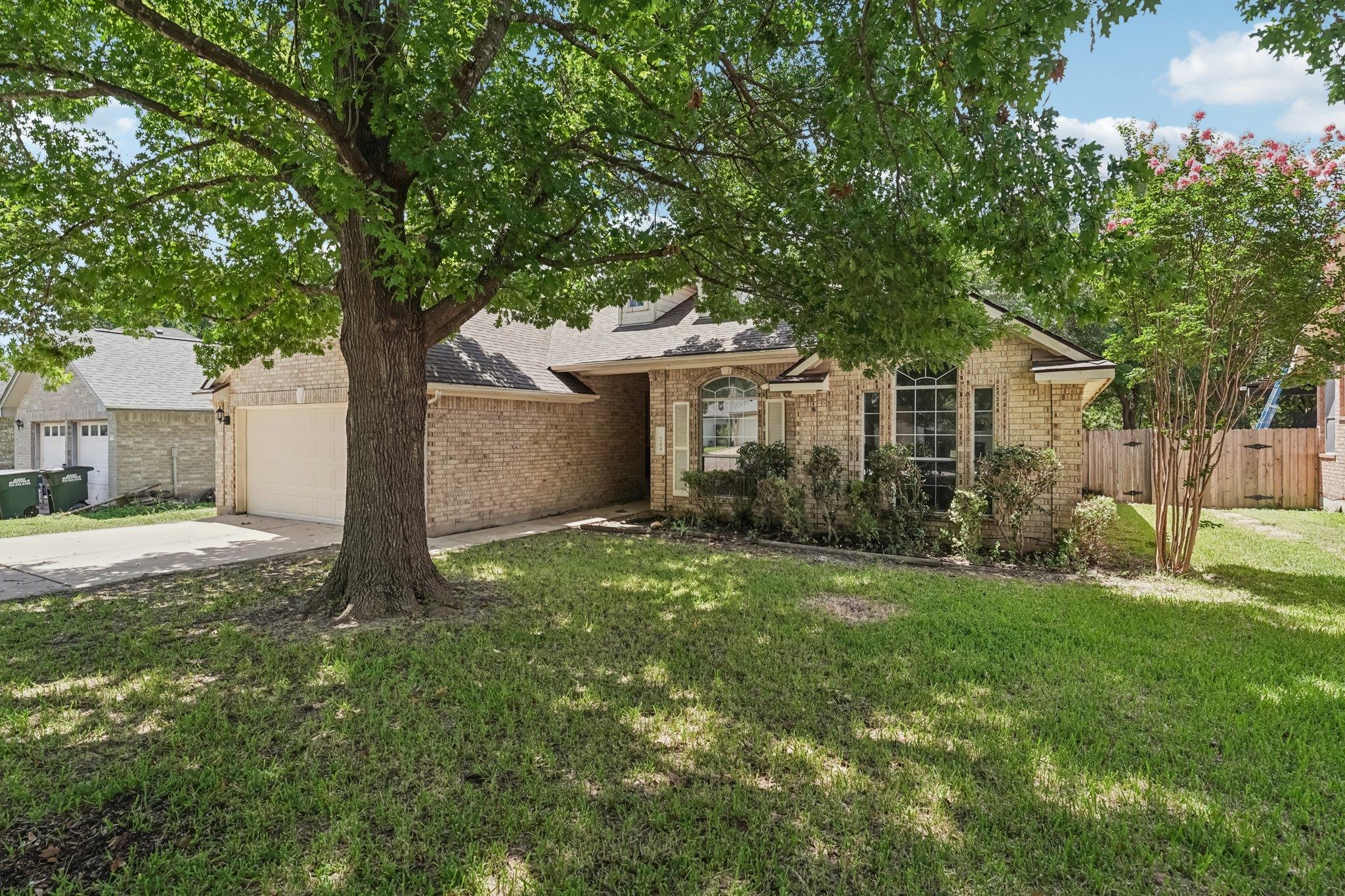 708 Mountain Ridge Dr, Leander, TX 78641