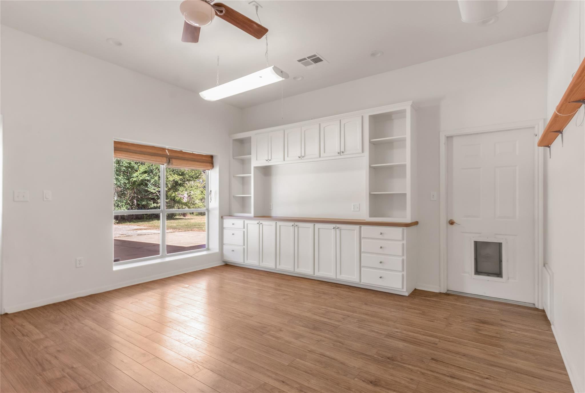 1004 22 Hills Rd, Gause, TX 77857