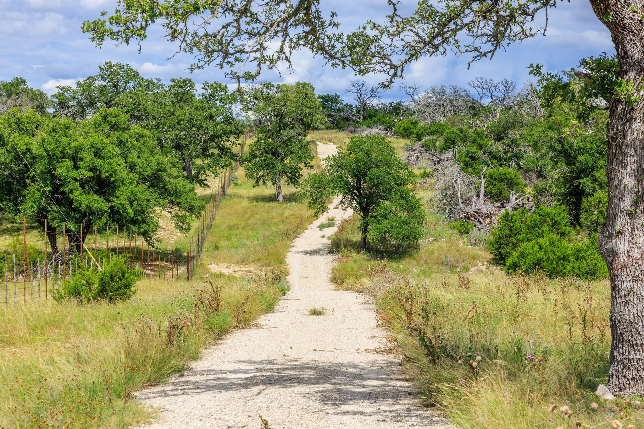 0 Friedrich Rd, Fredericksburg, TX 78624