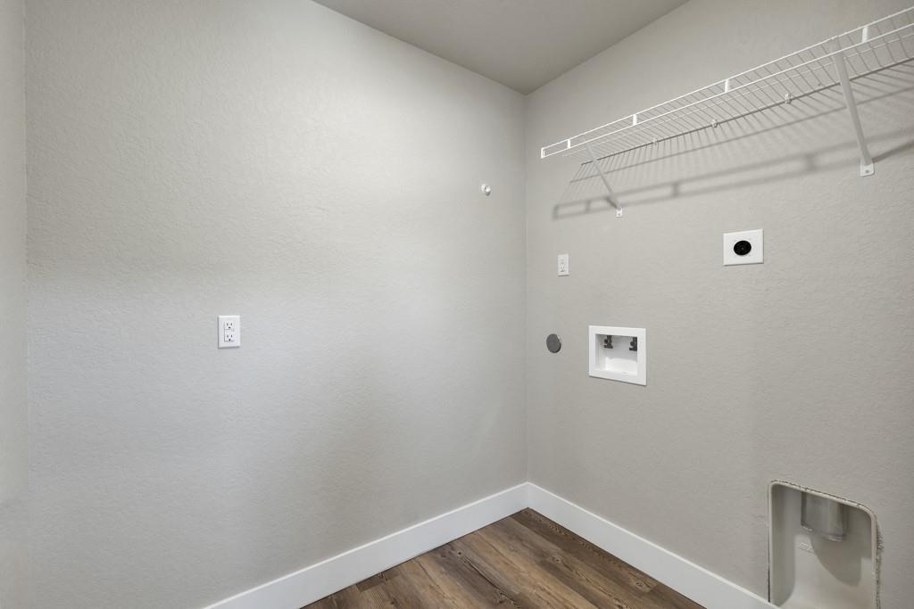 1216 Canyon Lake Dr, Canyon Lake, TX 78133