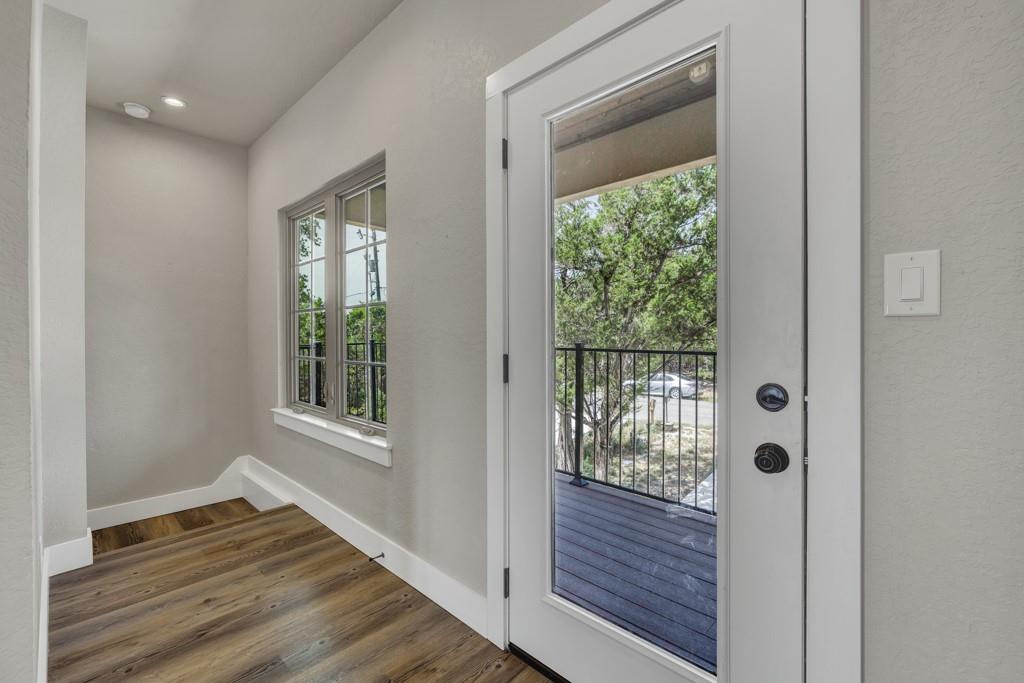 1216 Canyon Lake Dr, Canyon Lake, TX 78133