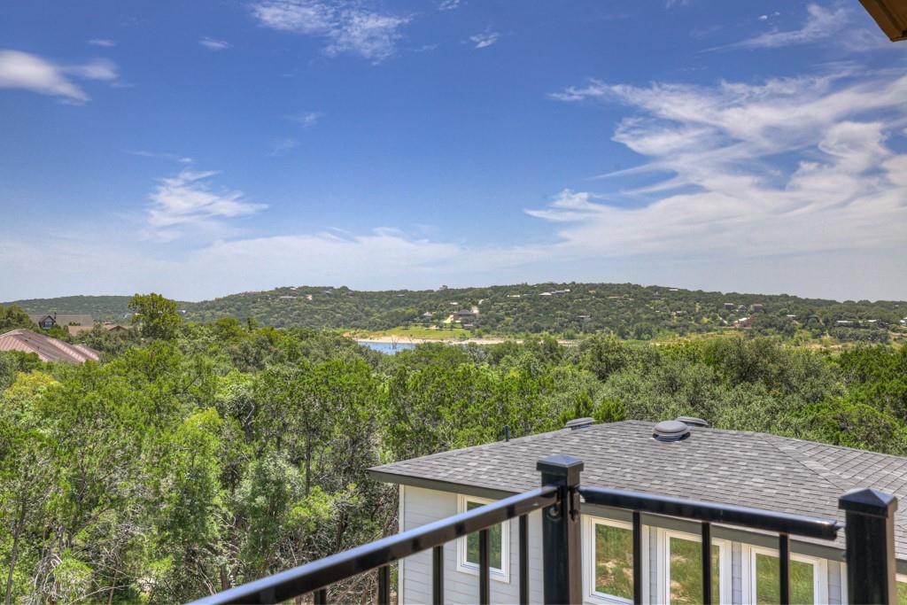 1216 Canyon Lake Dr, Canyon Lake, TX 78133